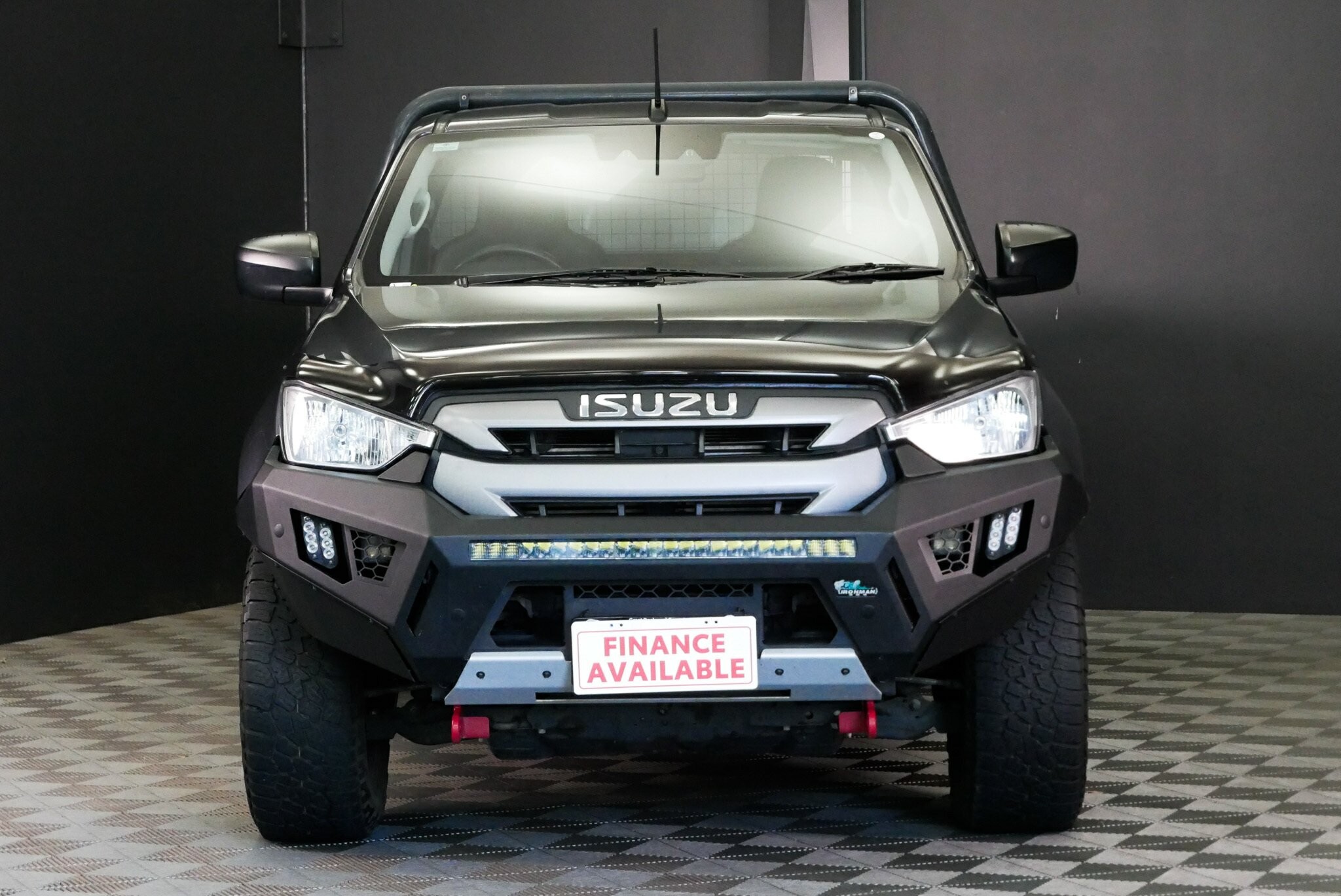 Isuzu D-max image 2