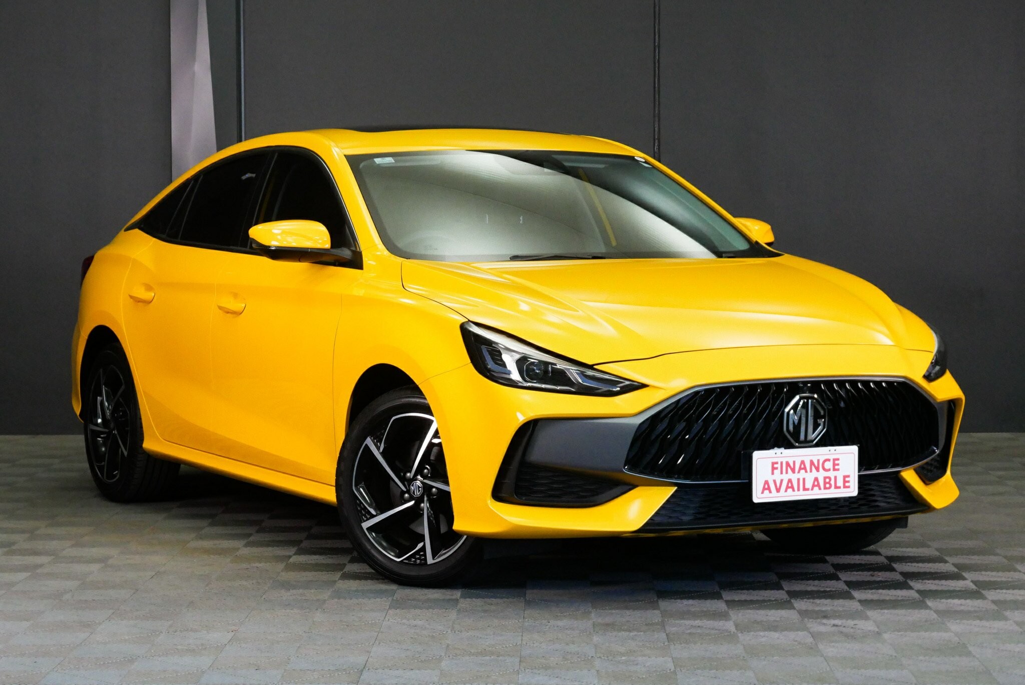 MG Mg5 image 1