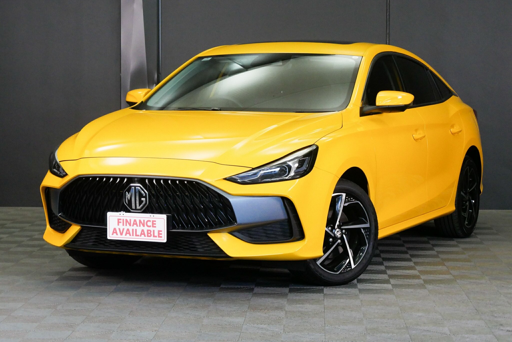 MG Mg5 image 3