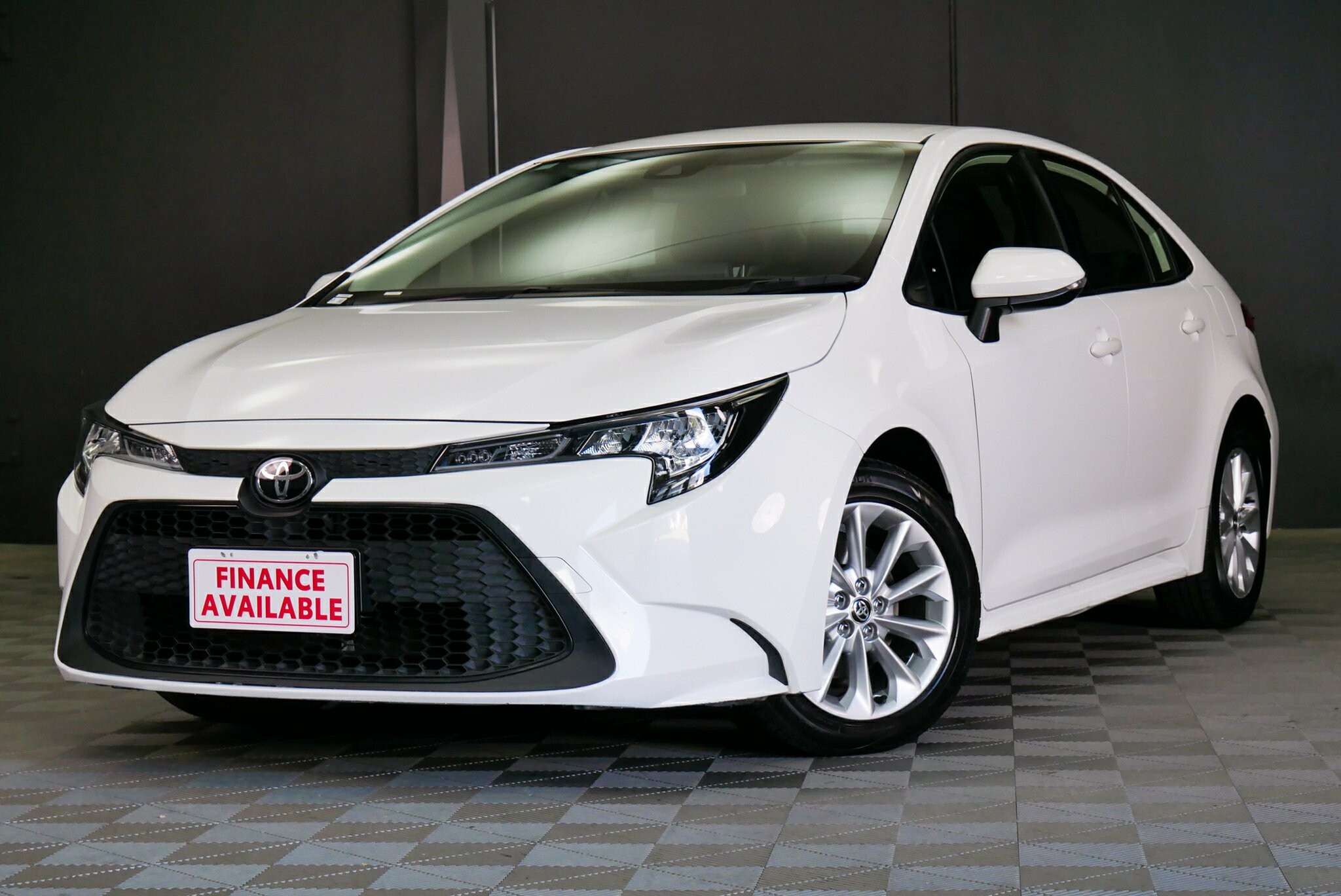 Toyota Corolla image 4