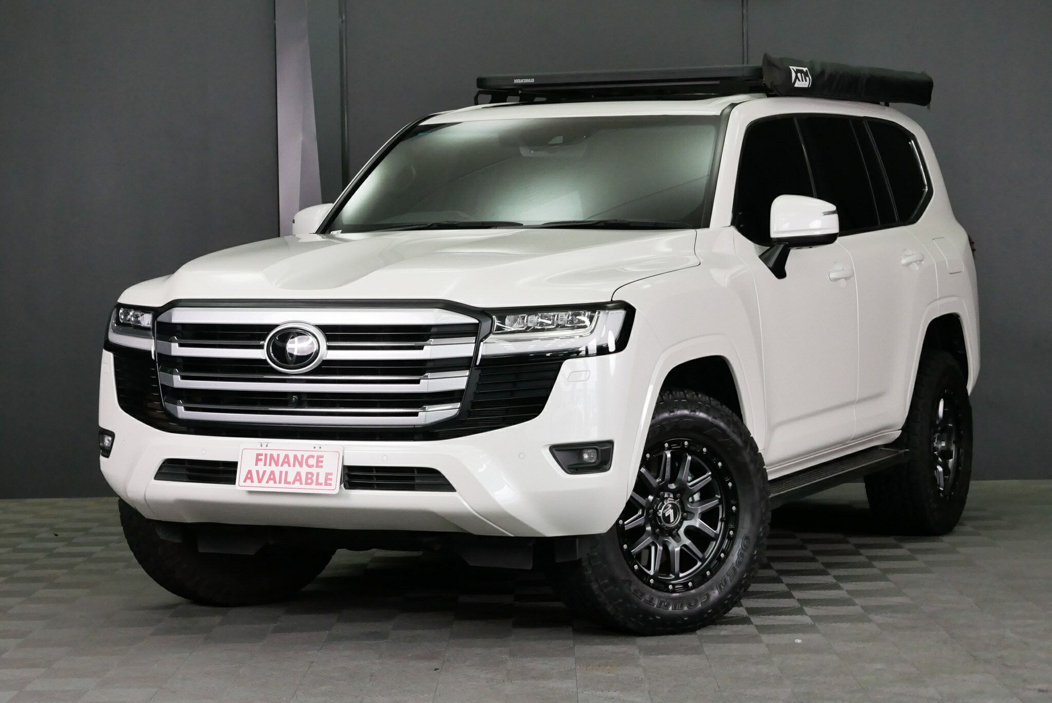 Toyota Landcruiser image 3