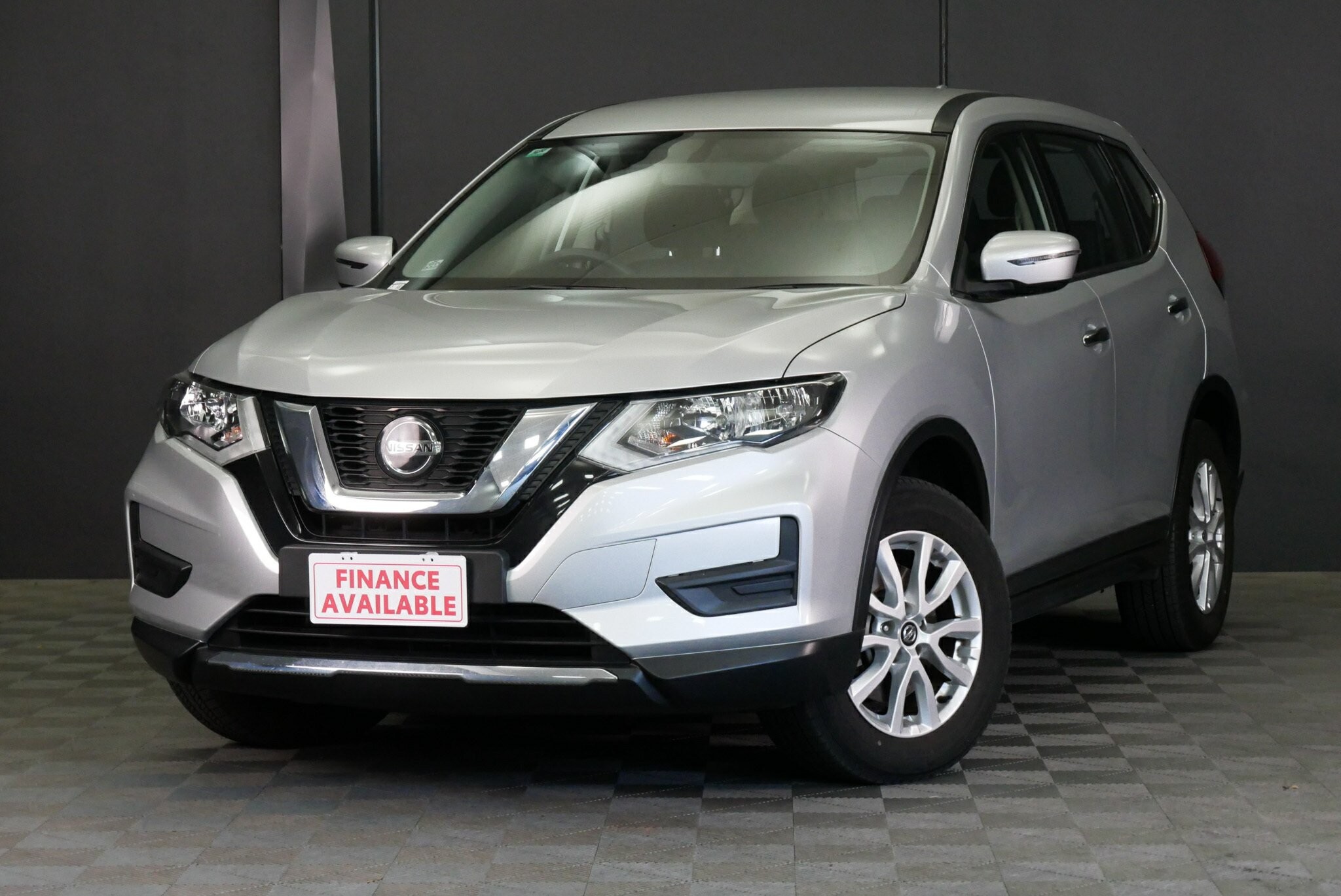 Nissan X-trail image 3