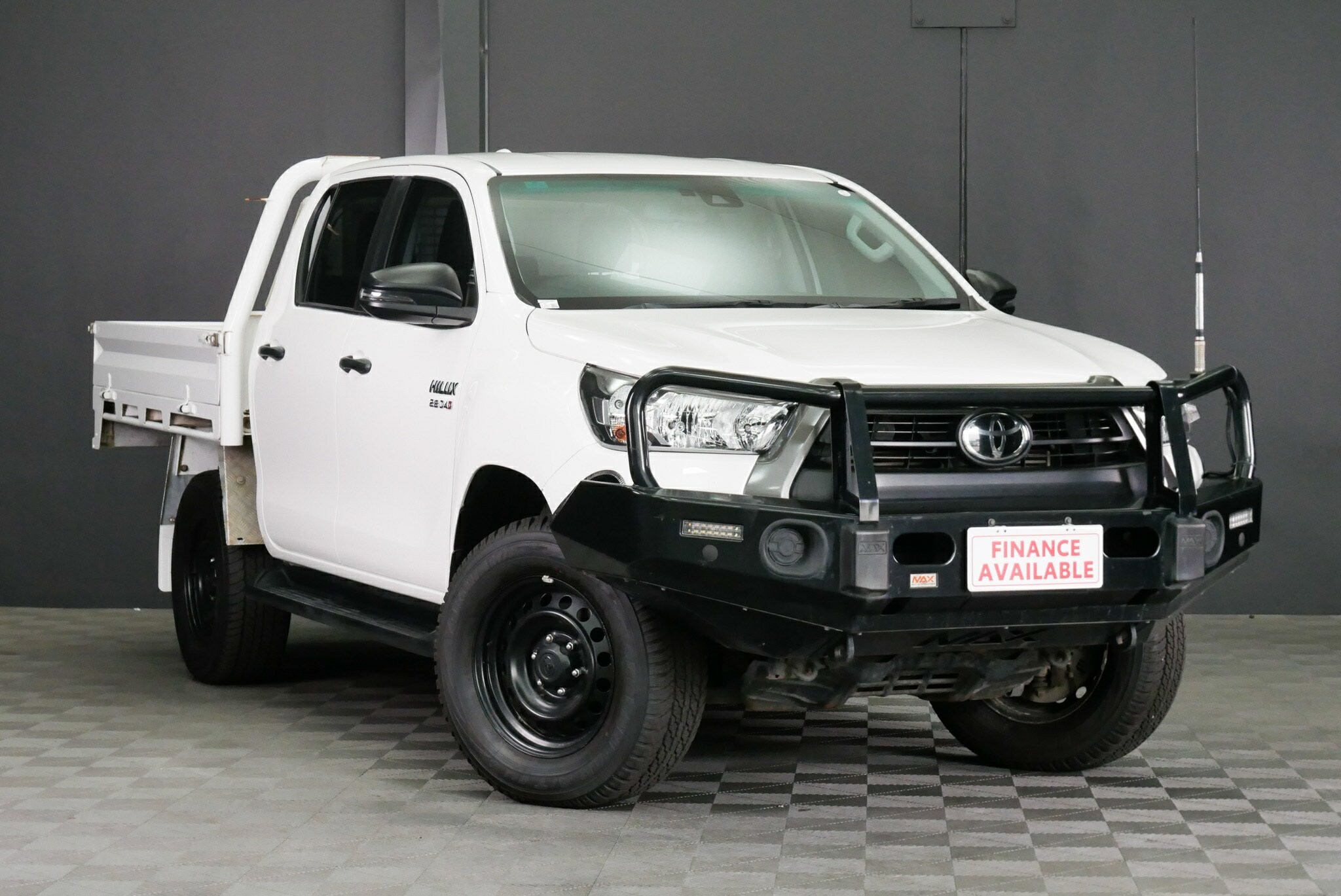 Toyota Hilux image 1