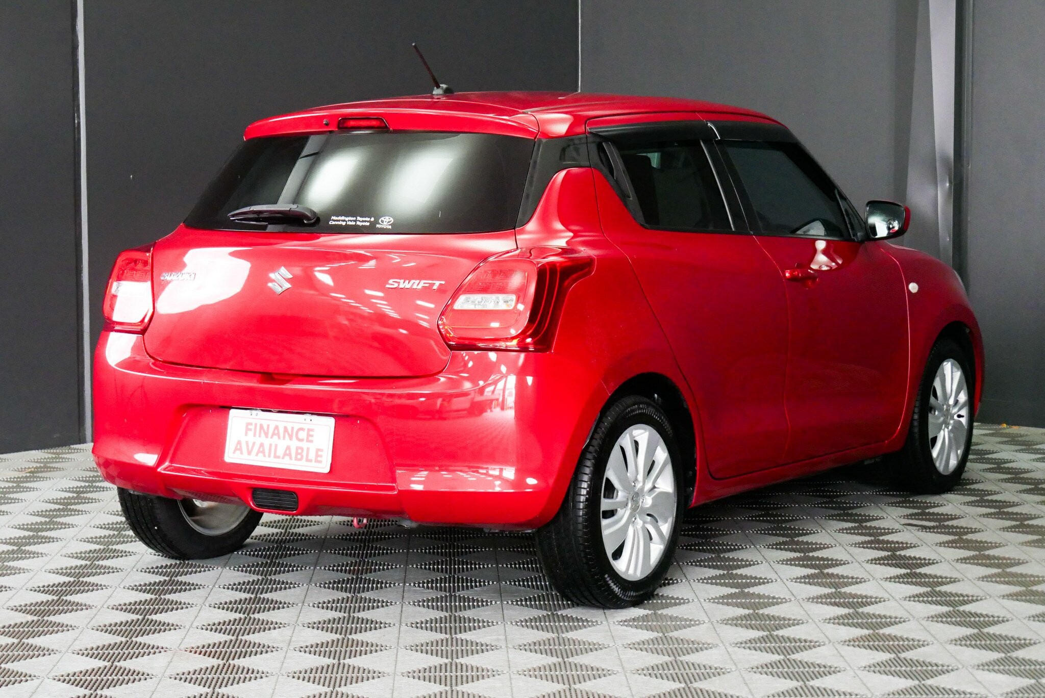 Suzuki Swift image 4