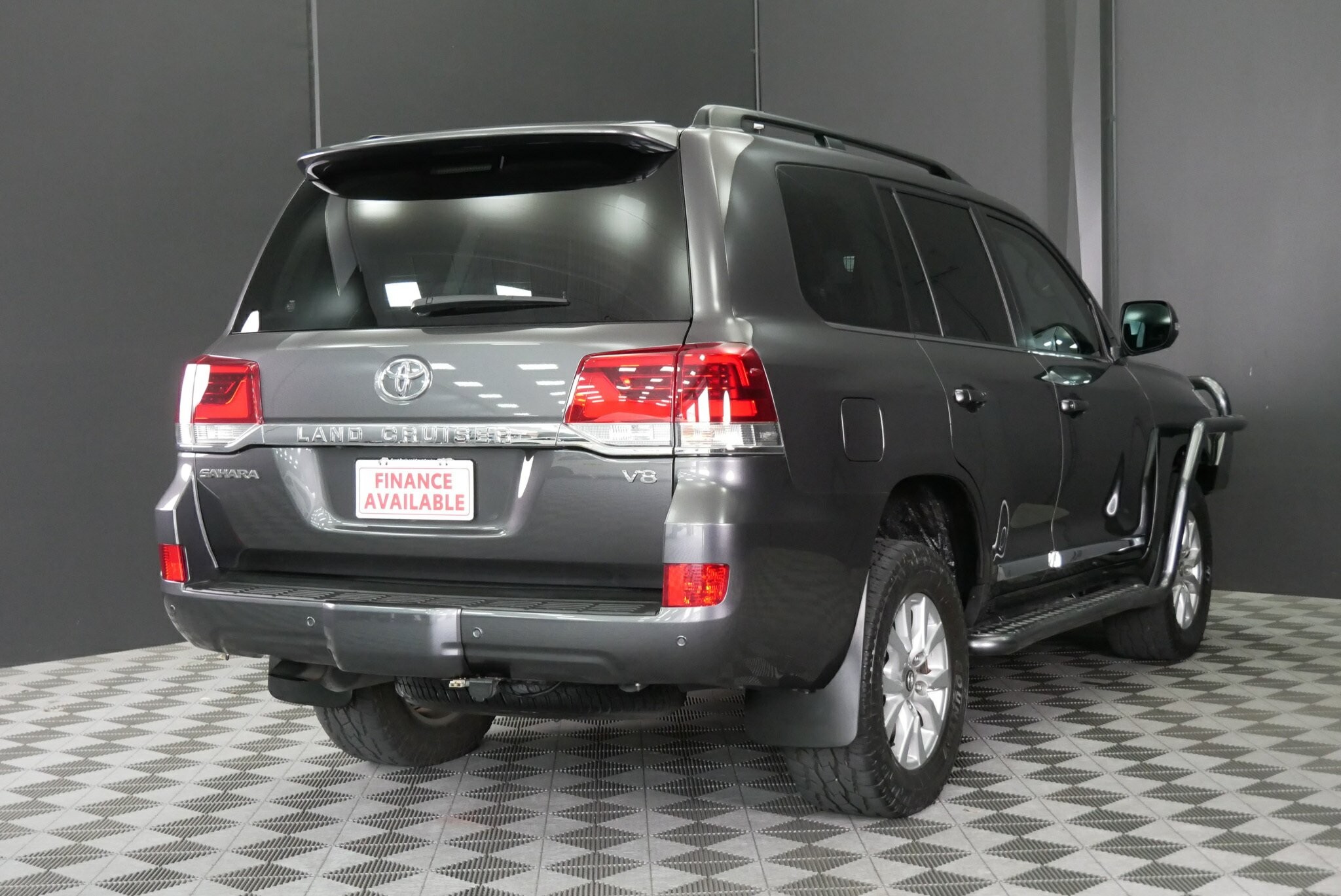 Toyota Landcruiser image 4