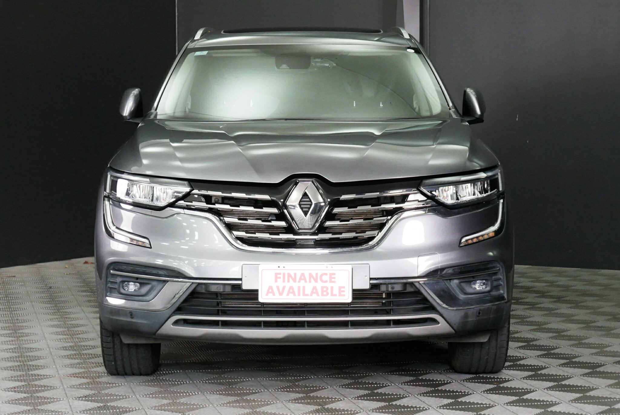 Renault Koleos image 2