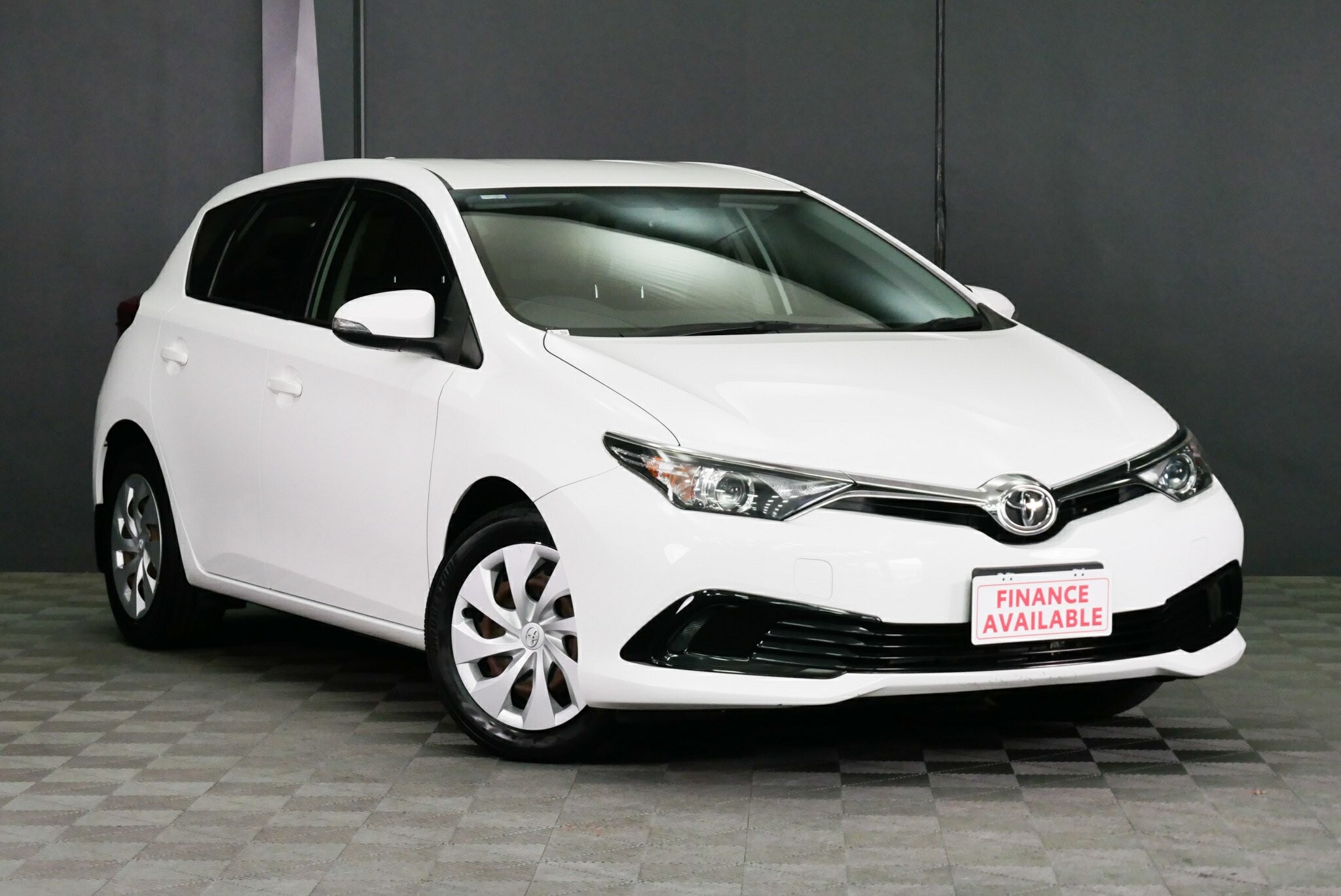 Toyota Corolla image 1