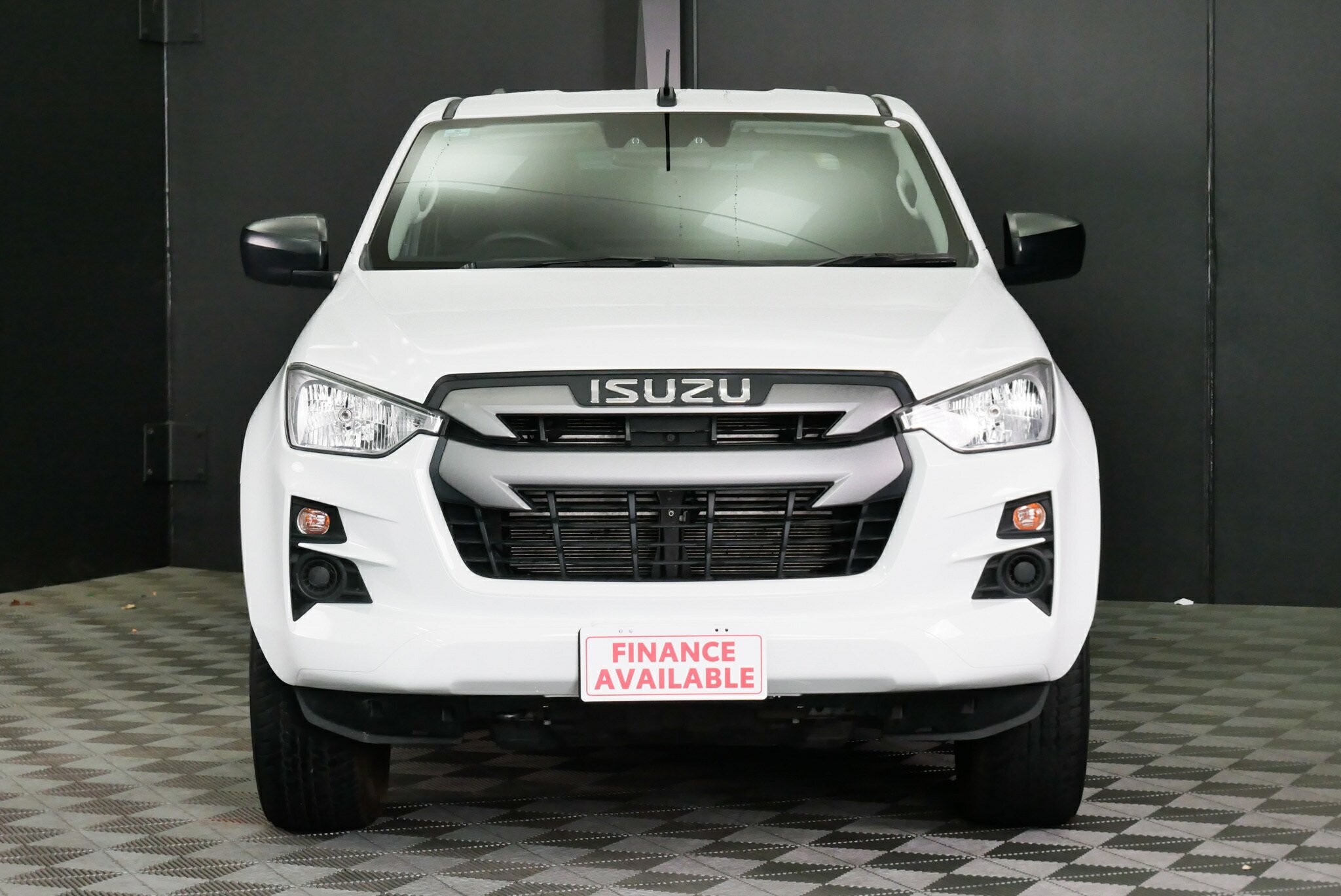 Isuzu D-max image 2