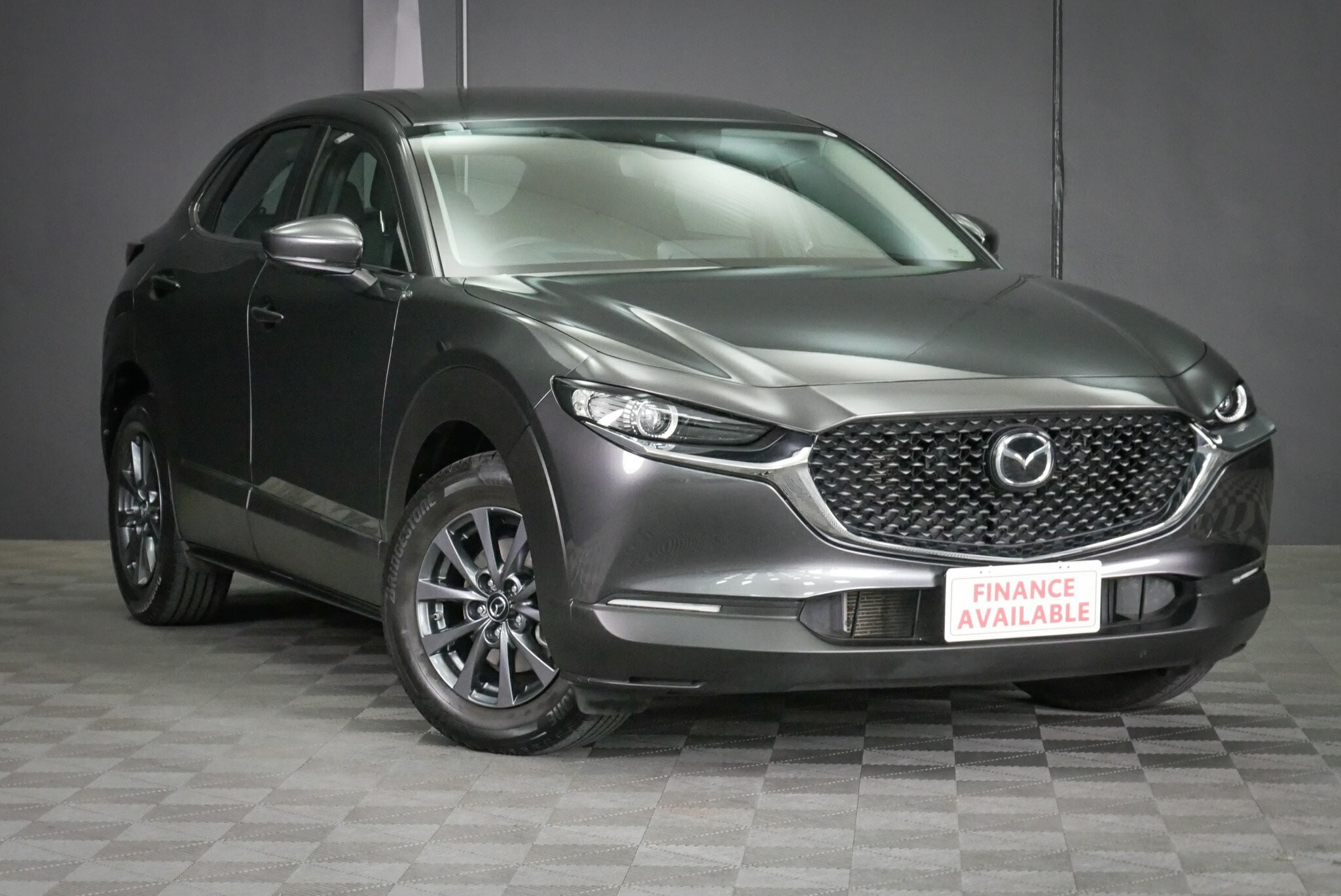Mazda Cx-30 image 1