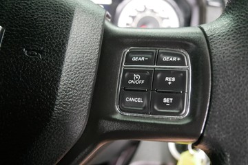 https://vehicle-cdn.autoleague.cloud/30640_U108867_17.jpg