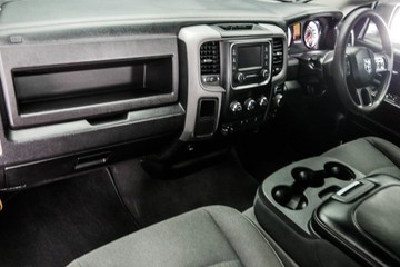 https://vehicle-cdn.autoleague.cloud/30640_U108867_19.jpg