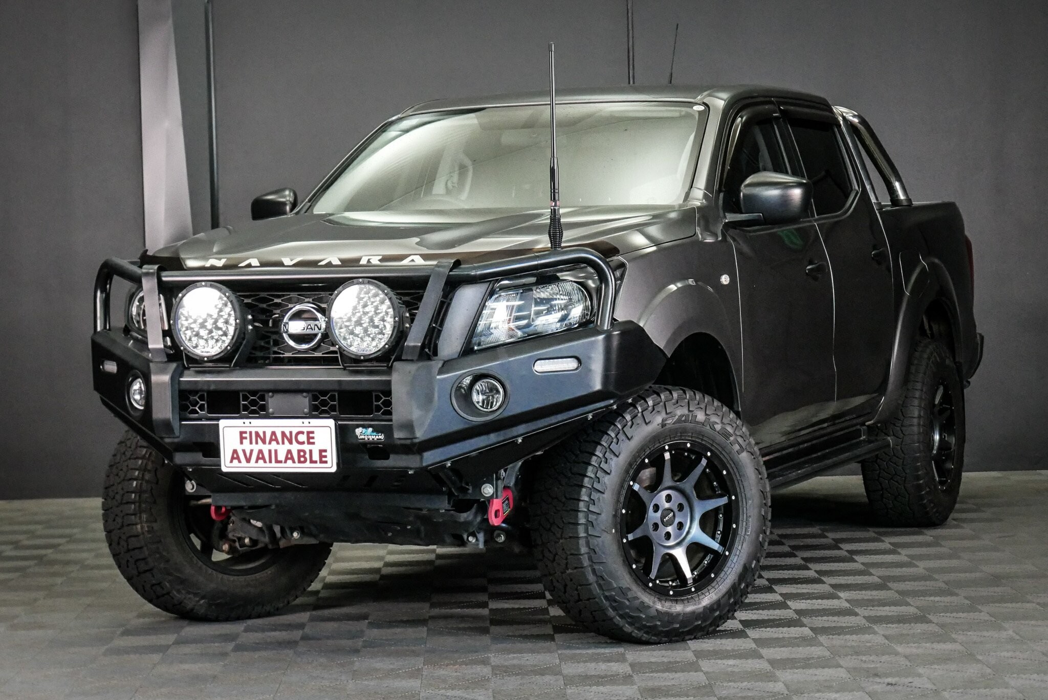 Nissan Navara image 3
