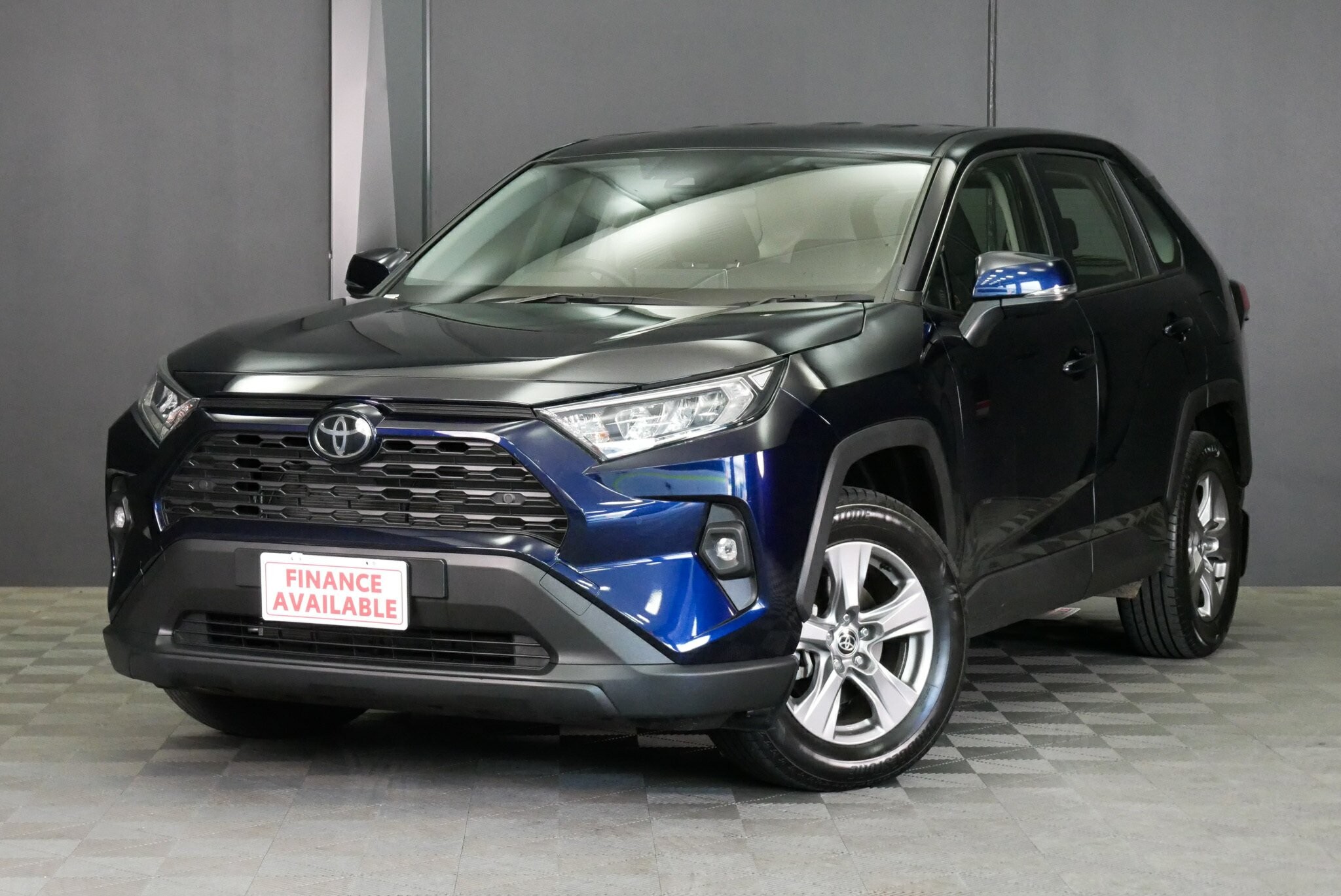 Toyota Rav4 image 3