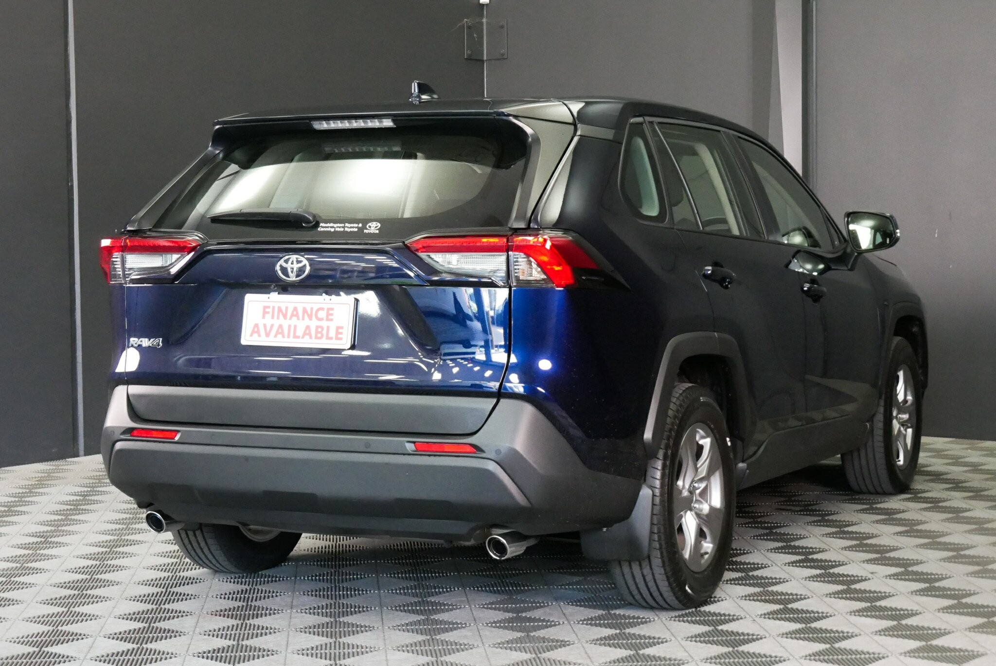 Toyota Rav4 image 4