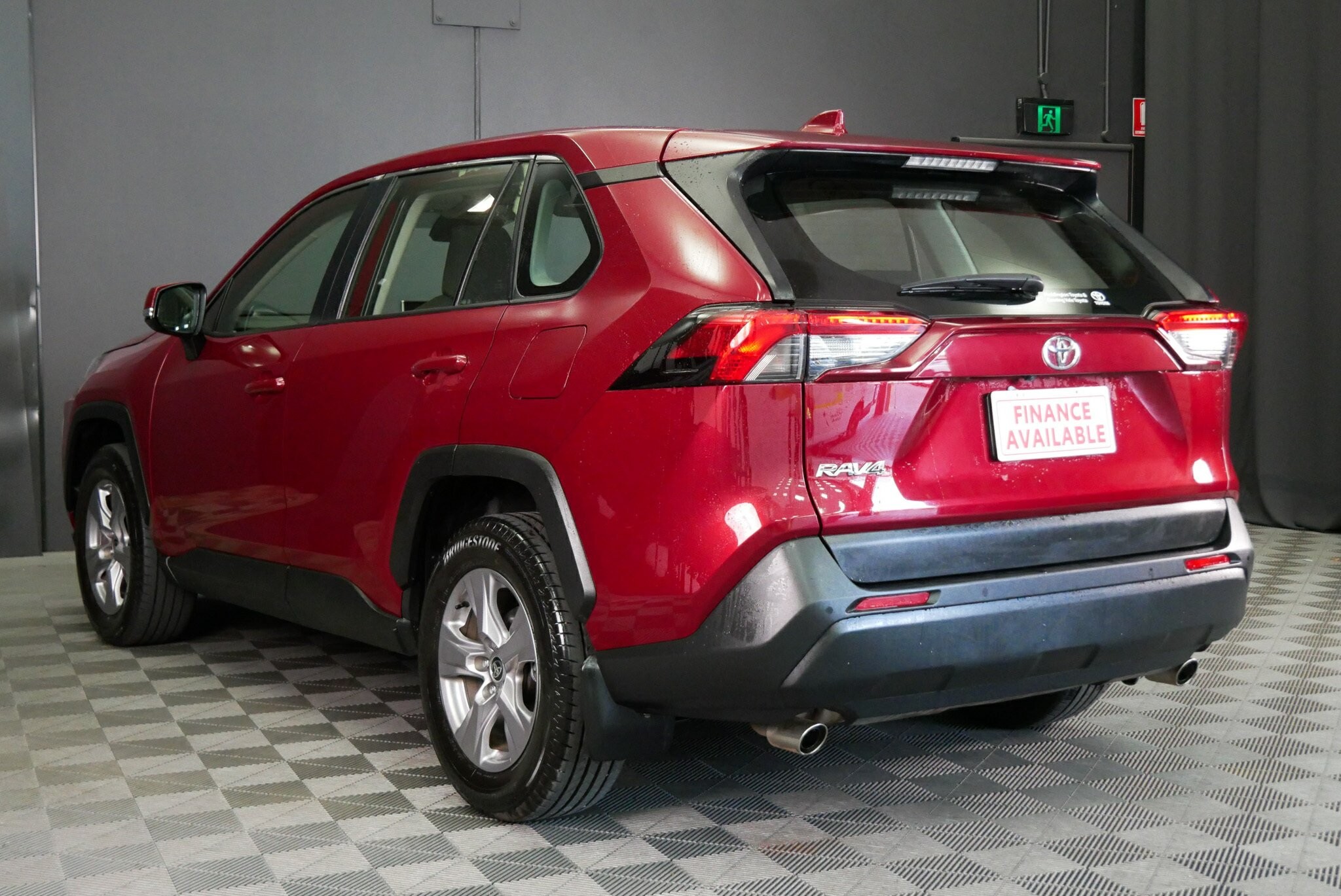 Toyota Rav4 image 4