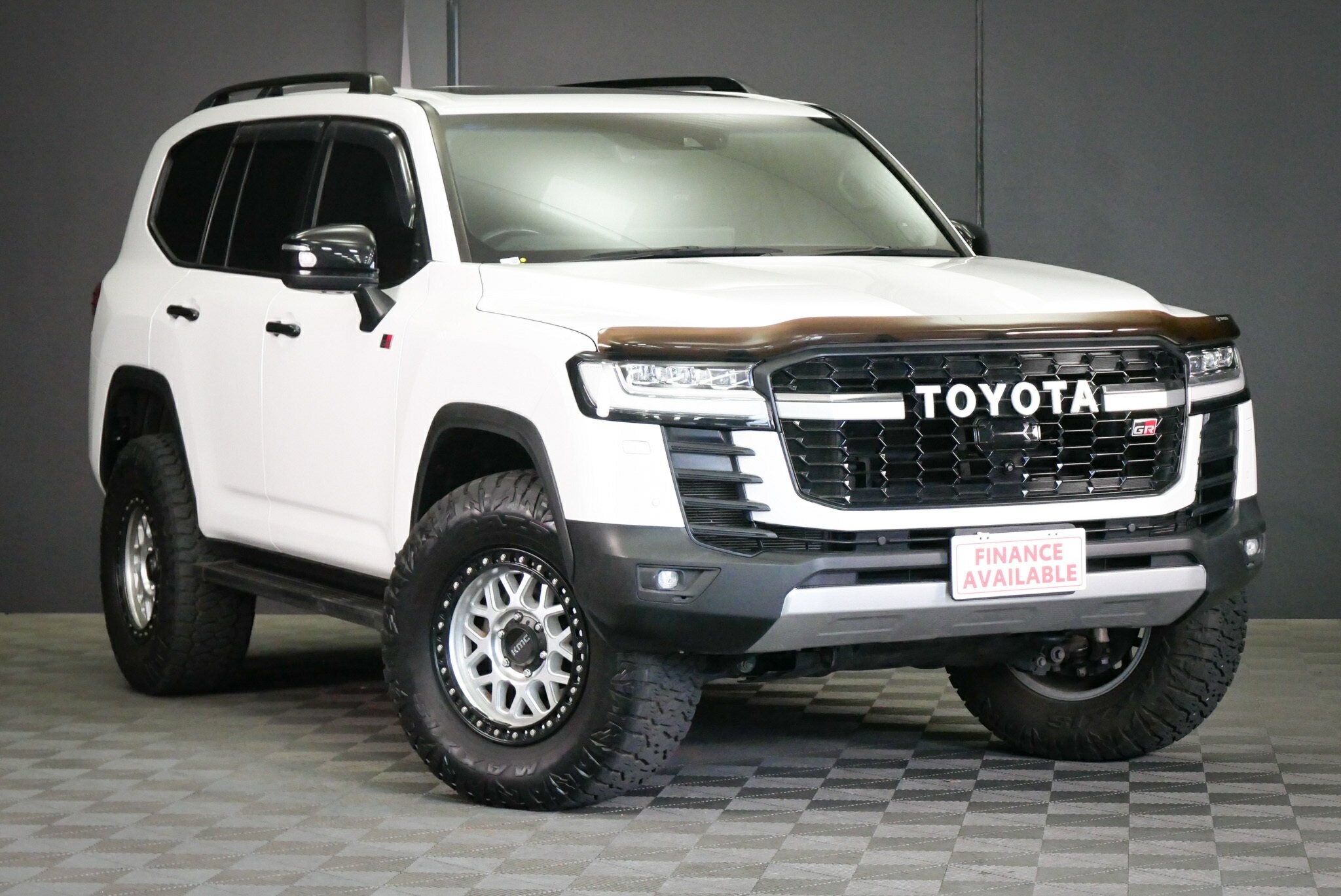 Toyota Landcruiser image 1