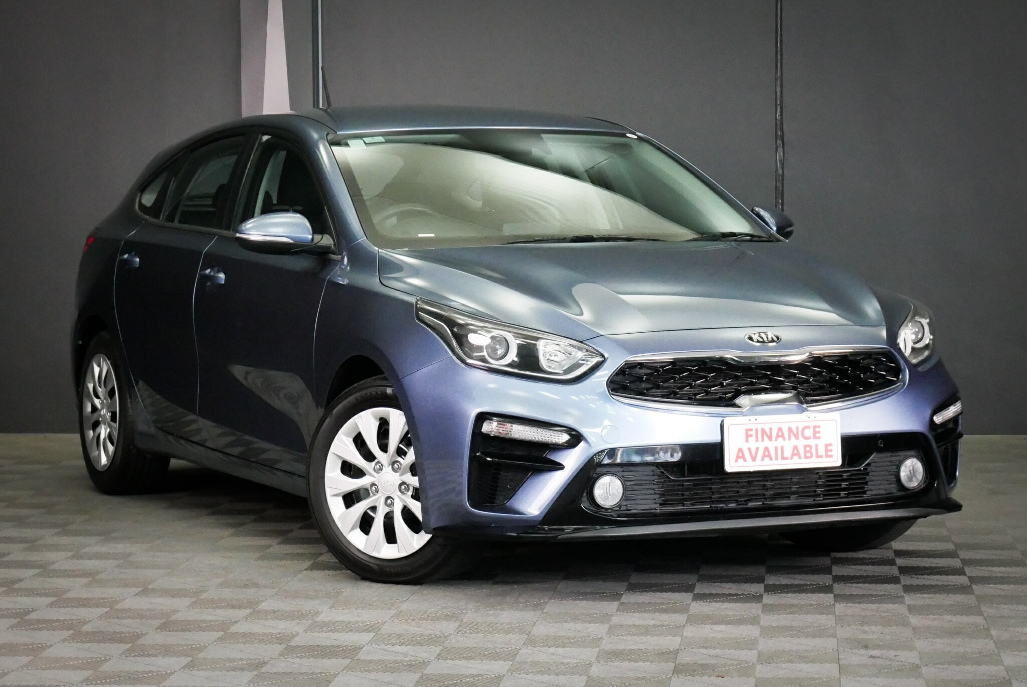 Kia Cerato image 1