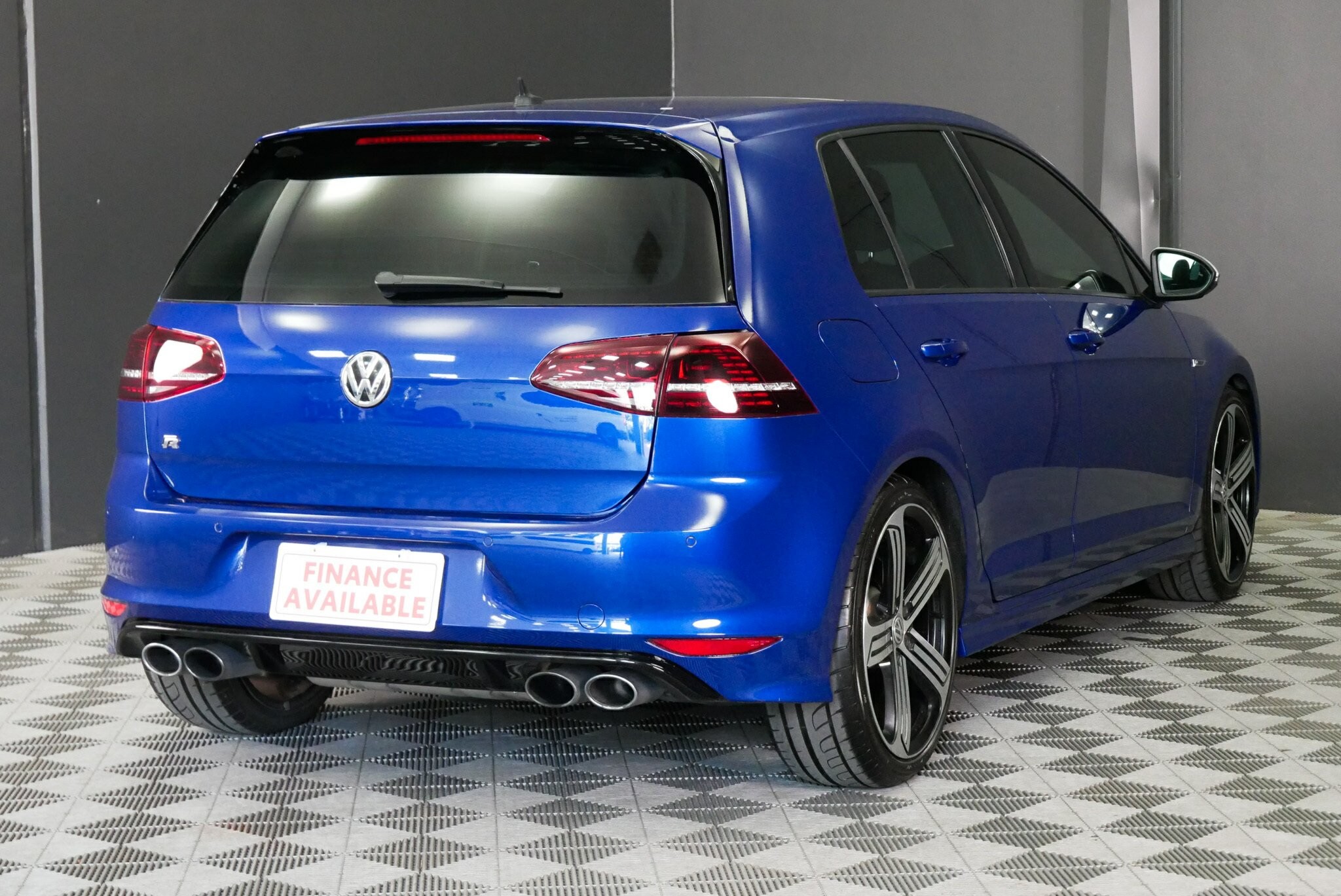 Volkswagen Golf image 4