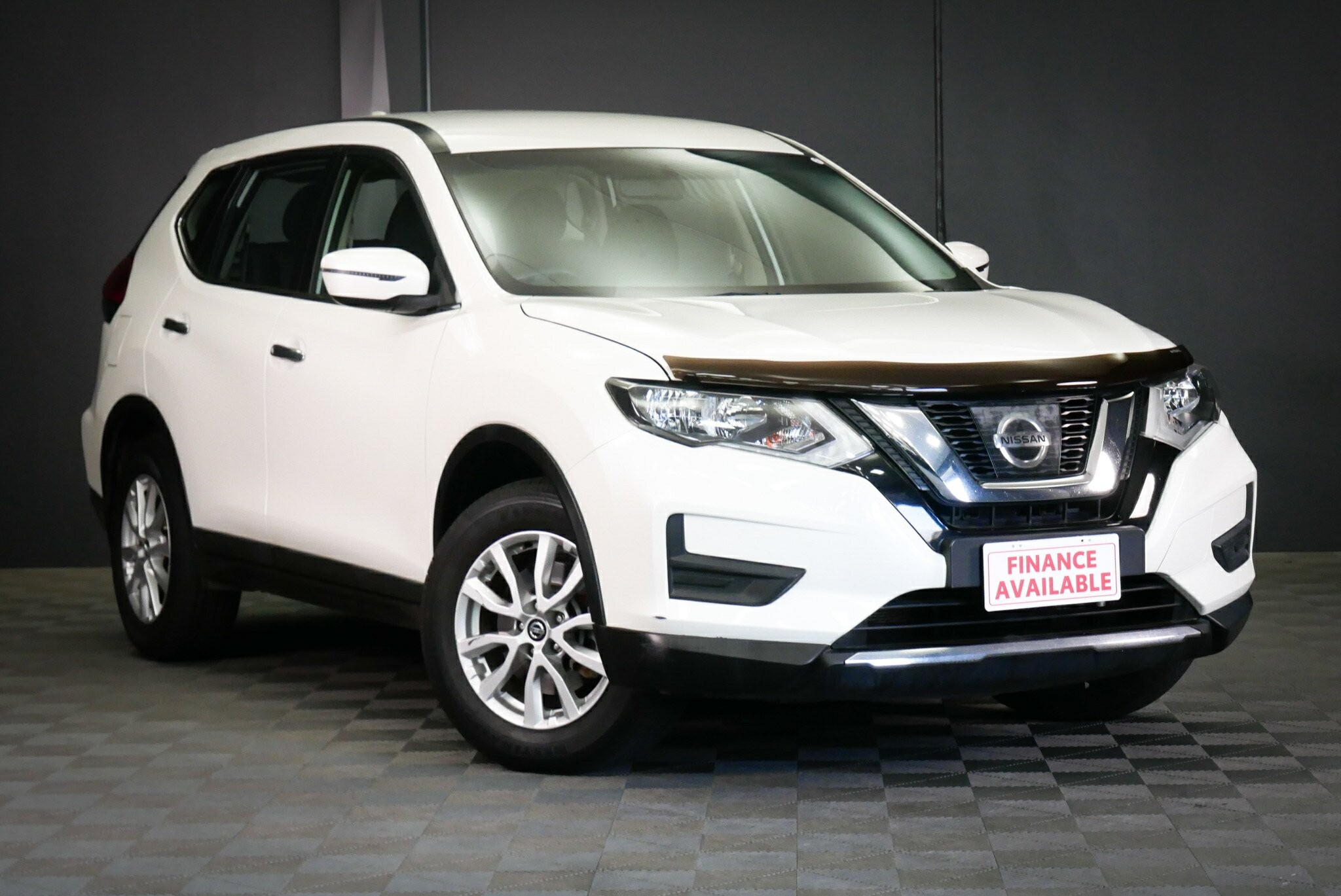 Nissan X-trail image 1