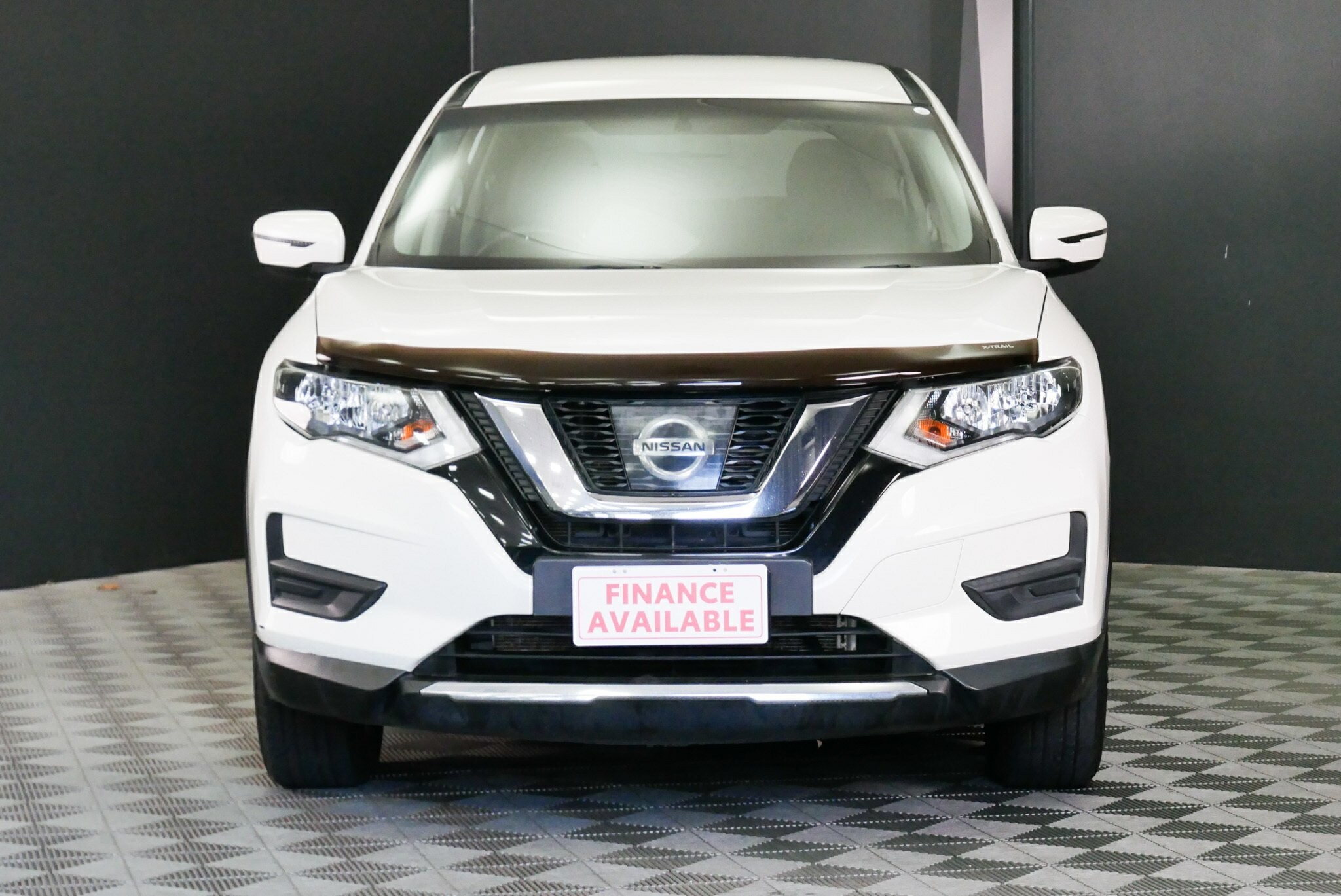 Nissan X-trail image 2