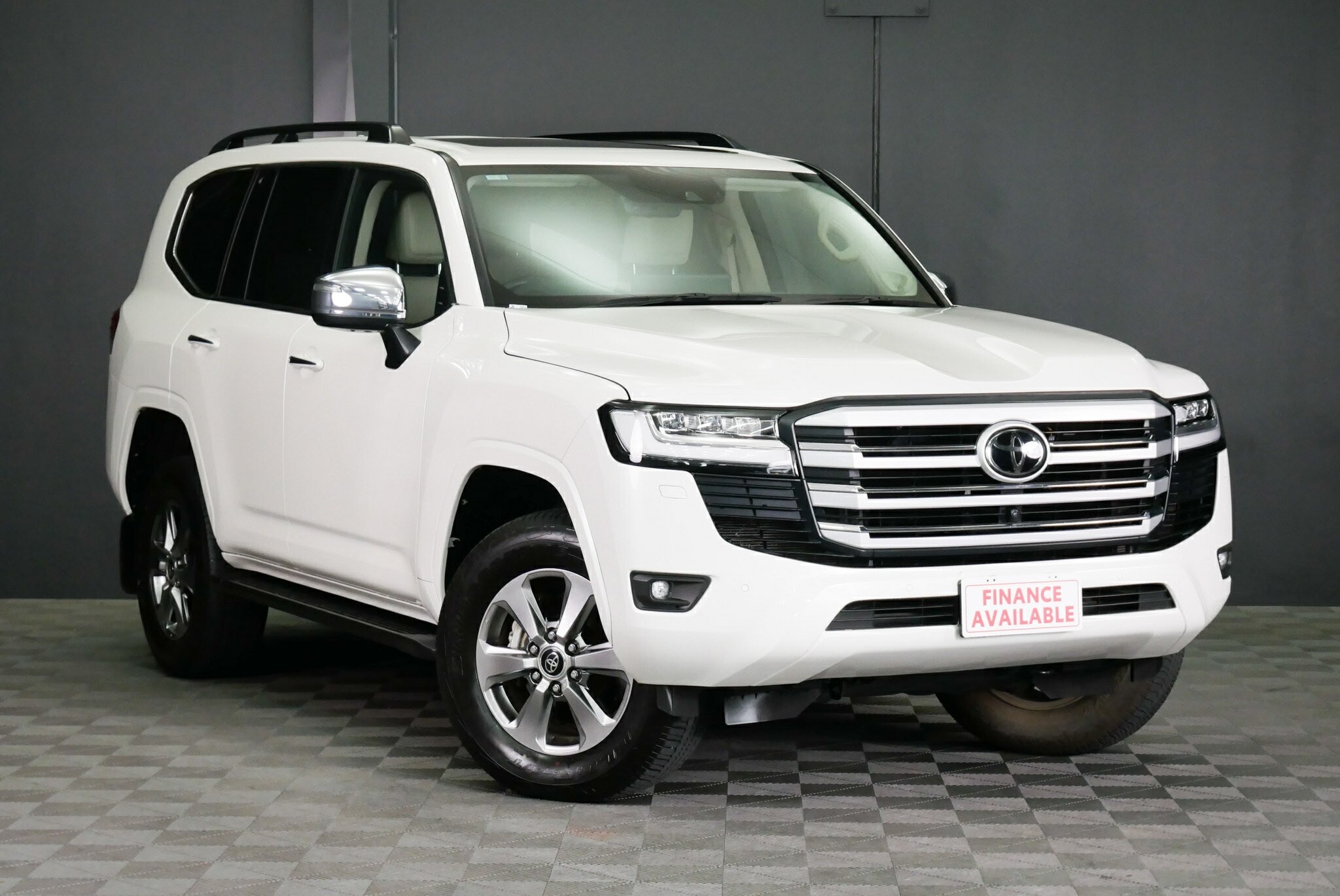 Toyota Landcruiser image 1
