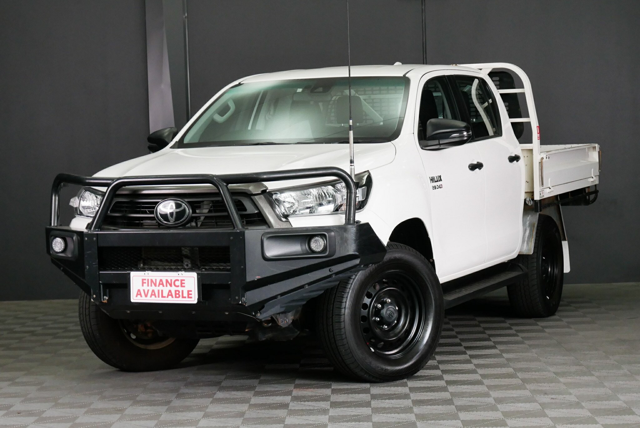 Toyota Hilux image 3