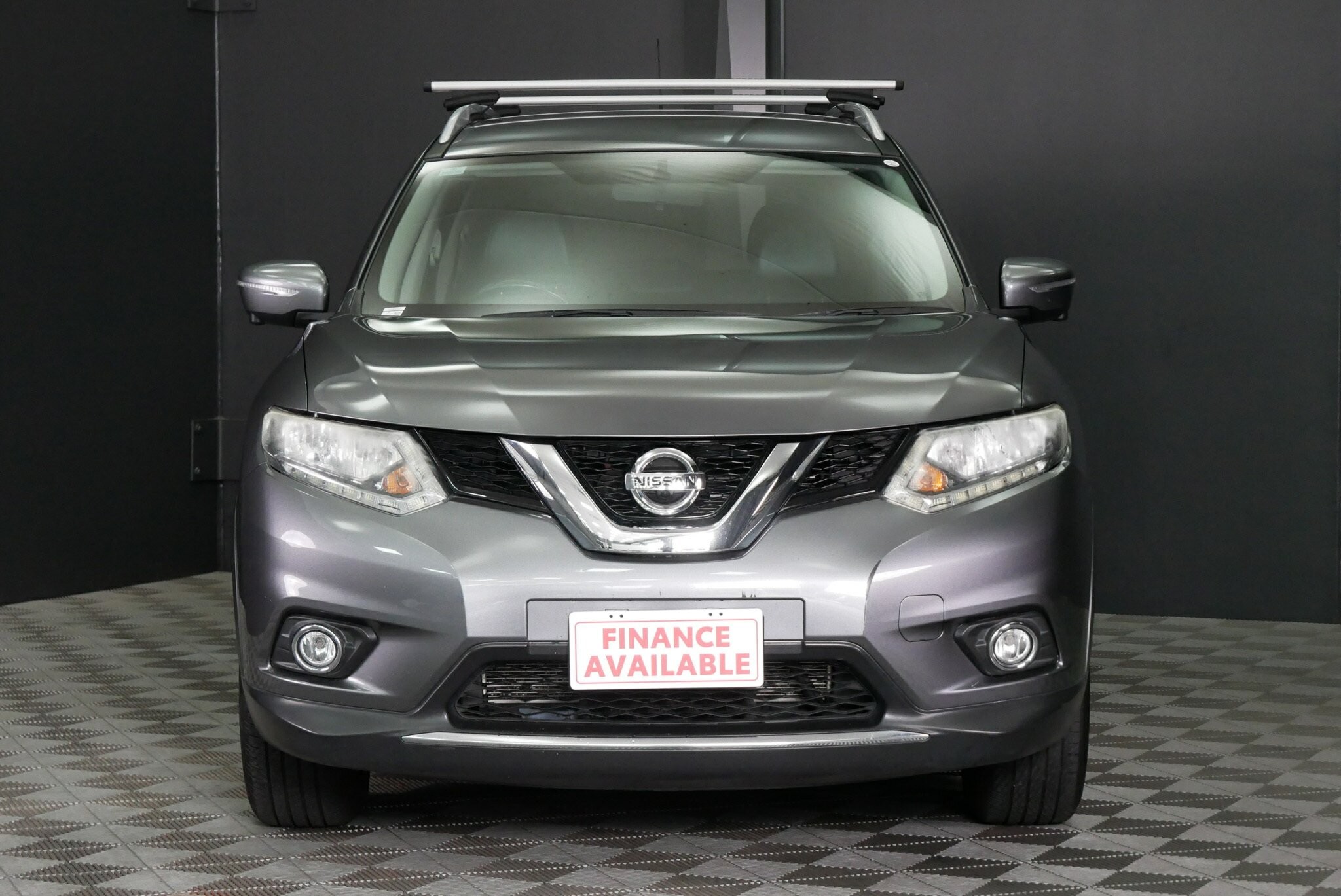 Nissan X-trail image 2