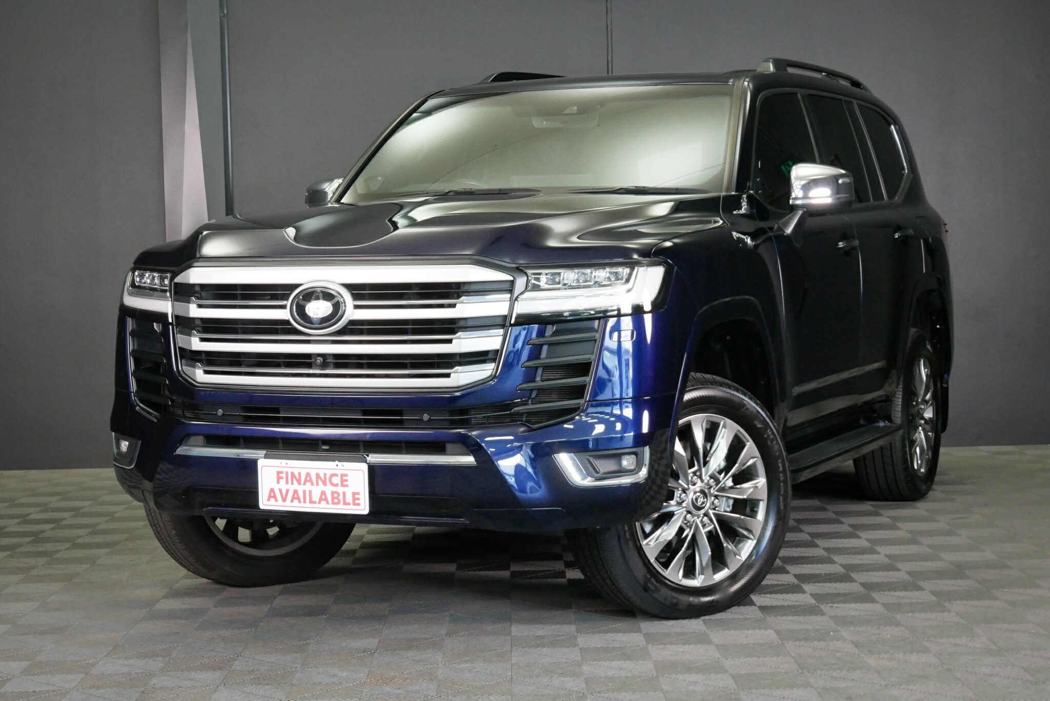 Toyota Landcruiser image 3