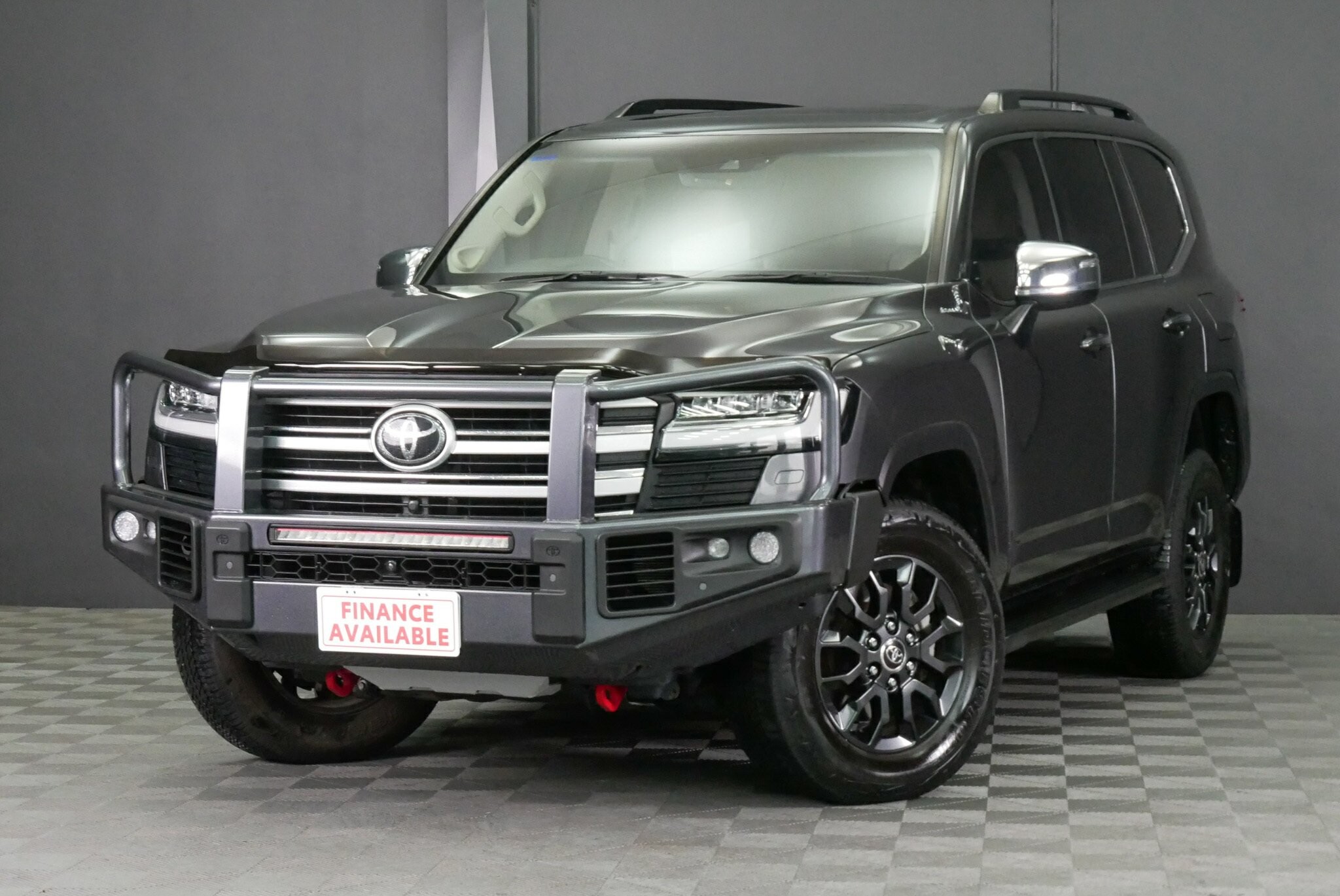Toyota Landcruiser image 3