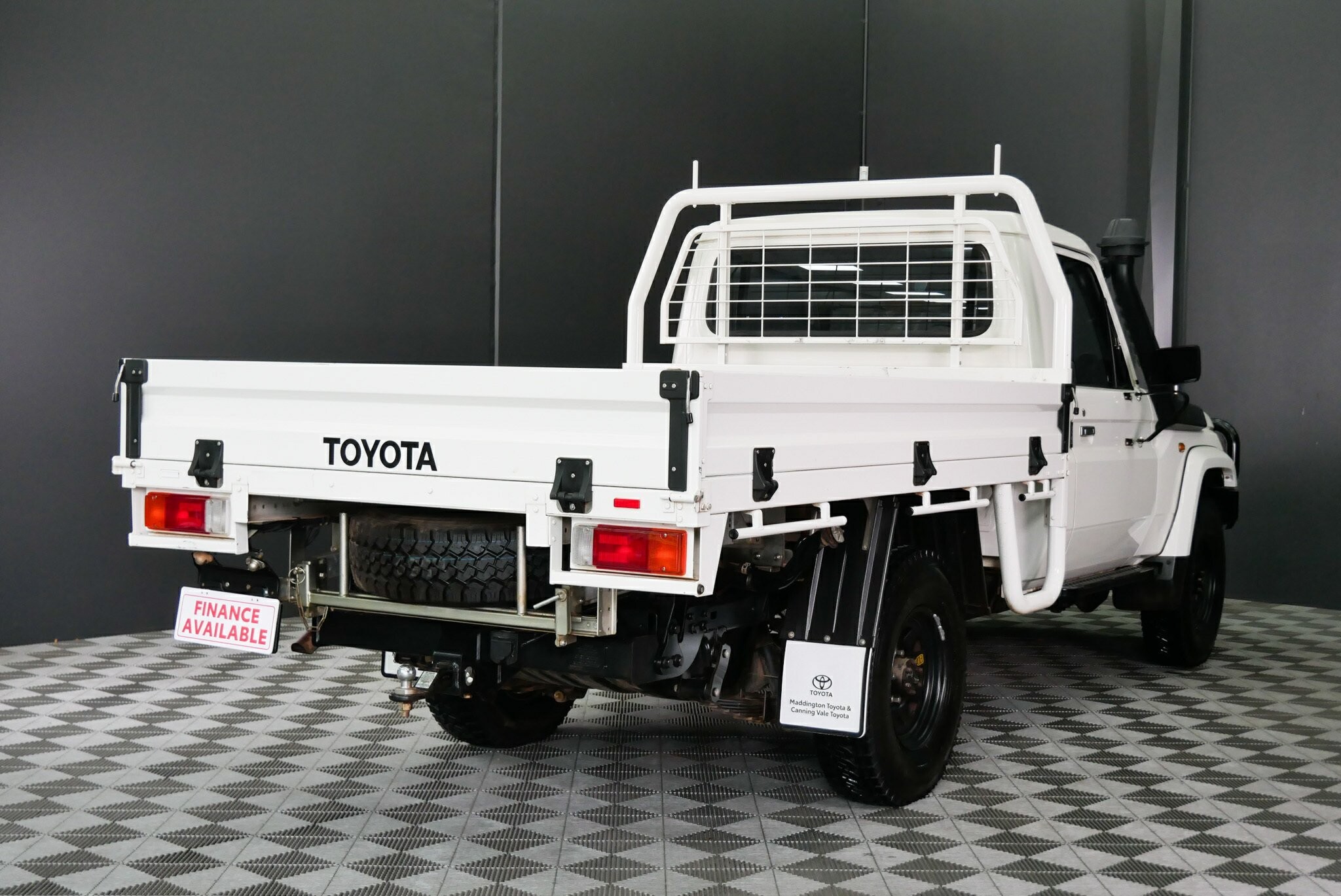 Toyota Landcruiser image 4