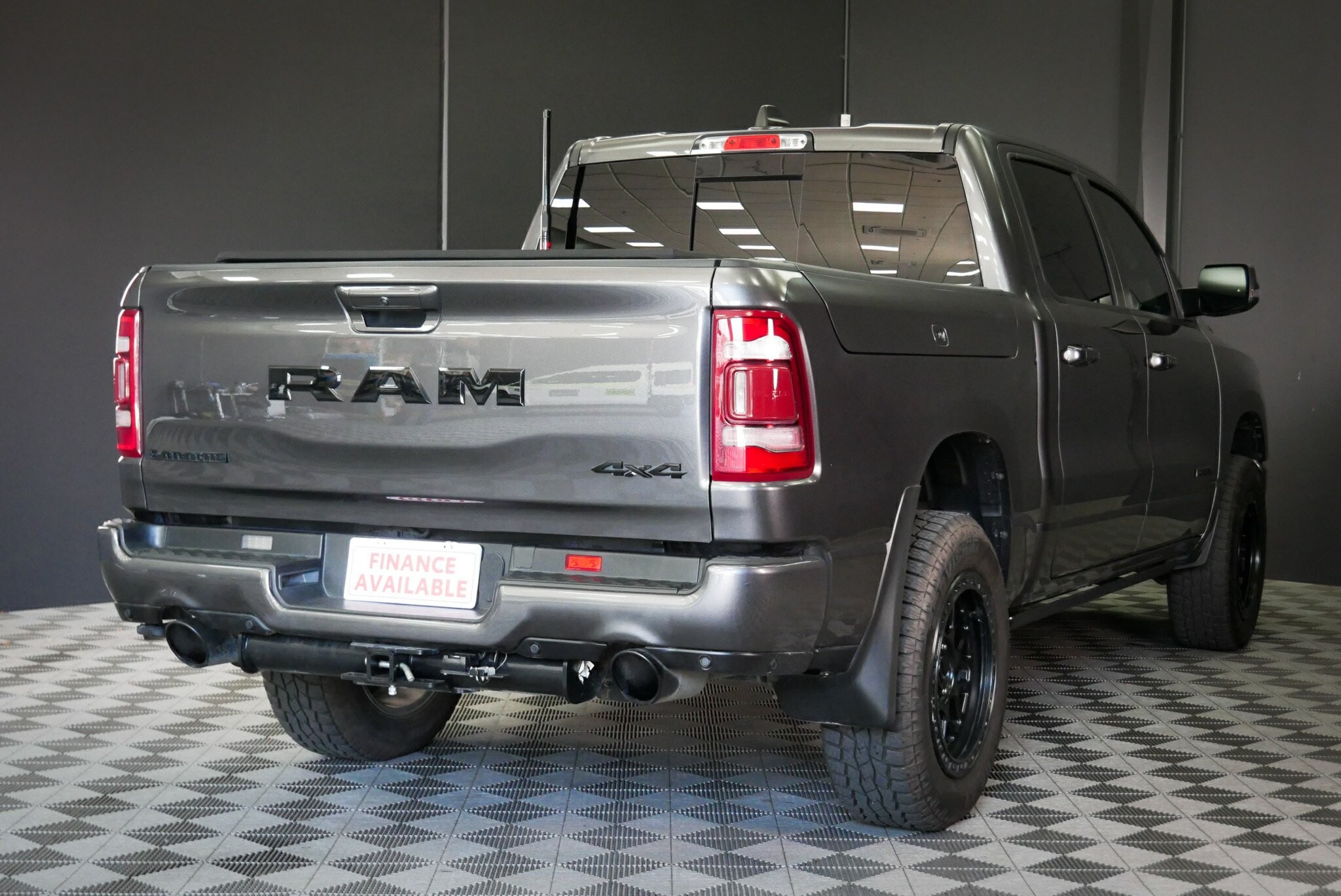Ram 1500 image 4