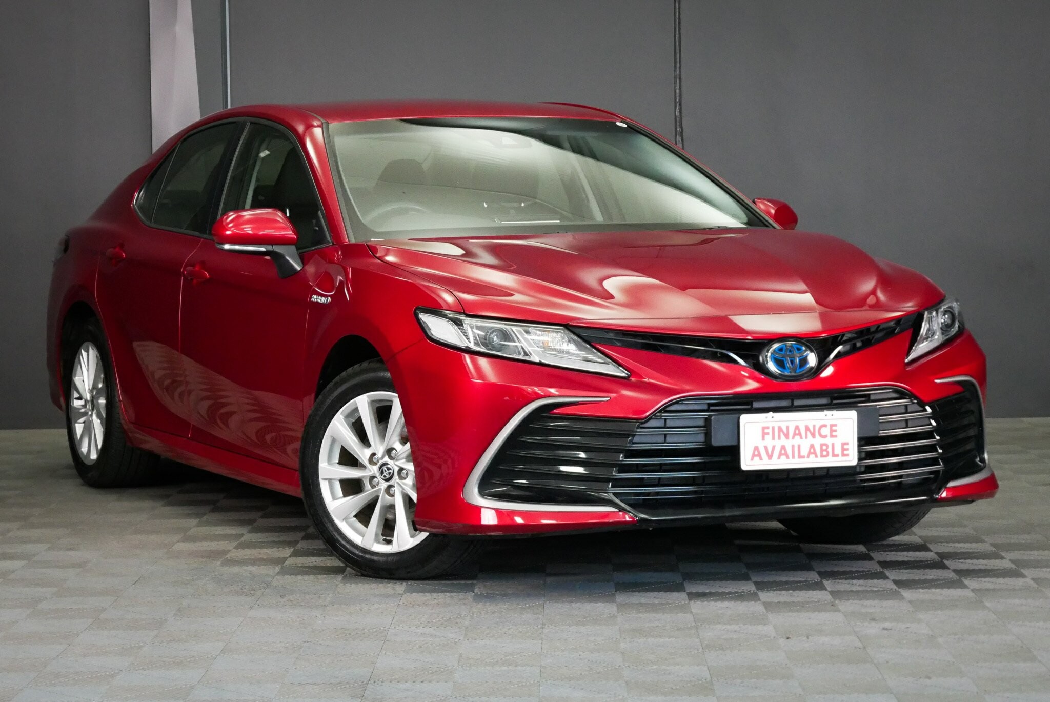 Toyota Camry image 1