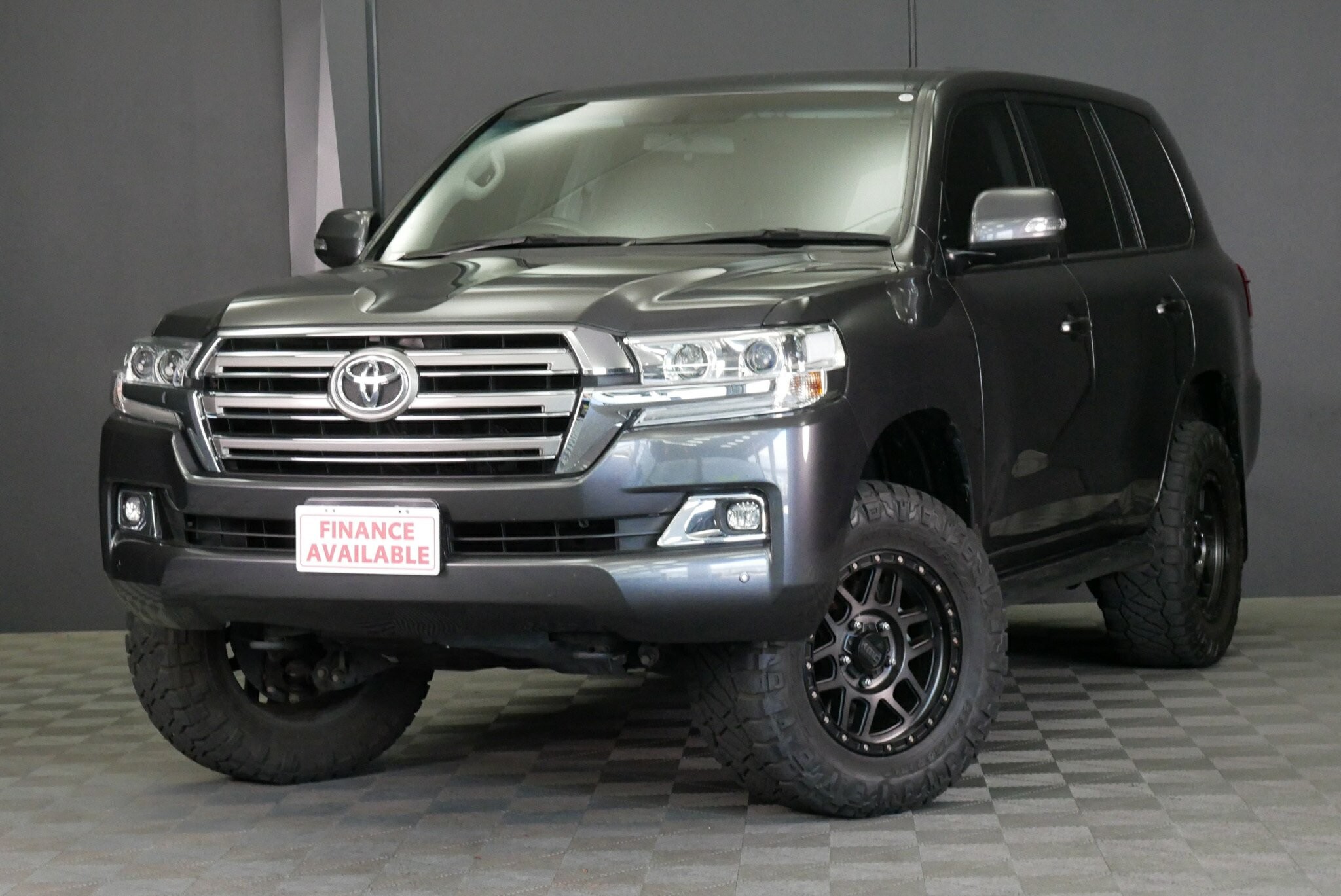 Toyota Landcruiser image 3