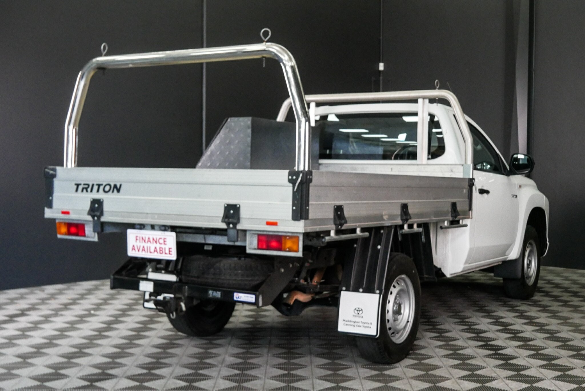 Mitsubishi Triton image 4