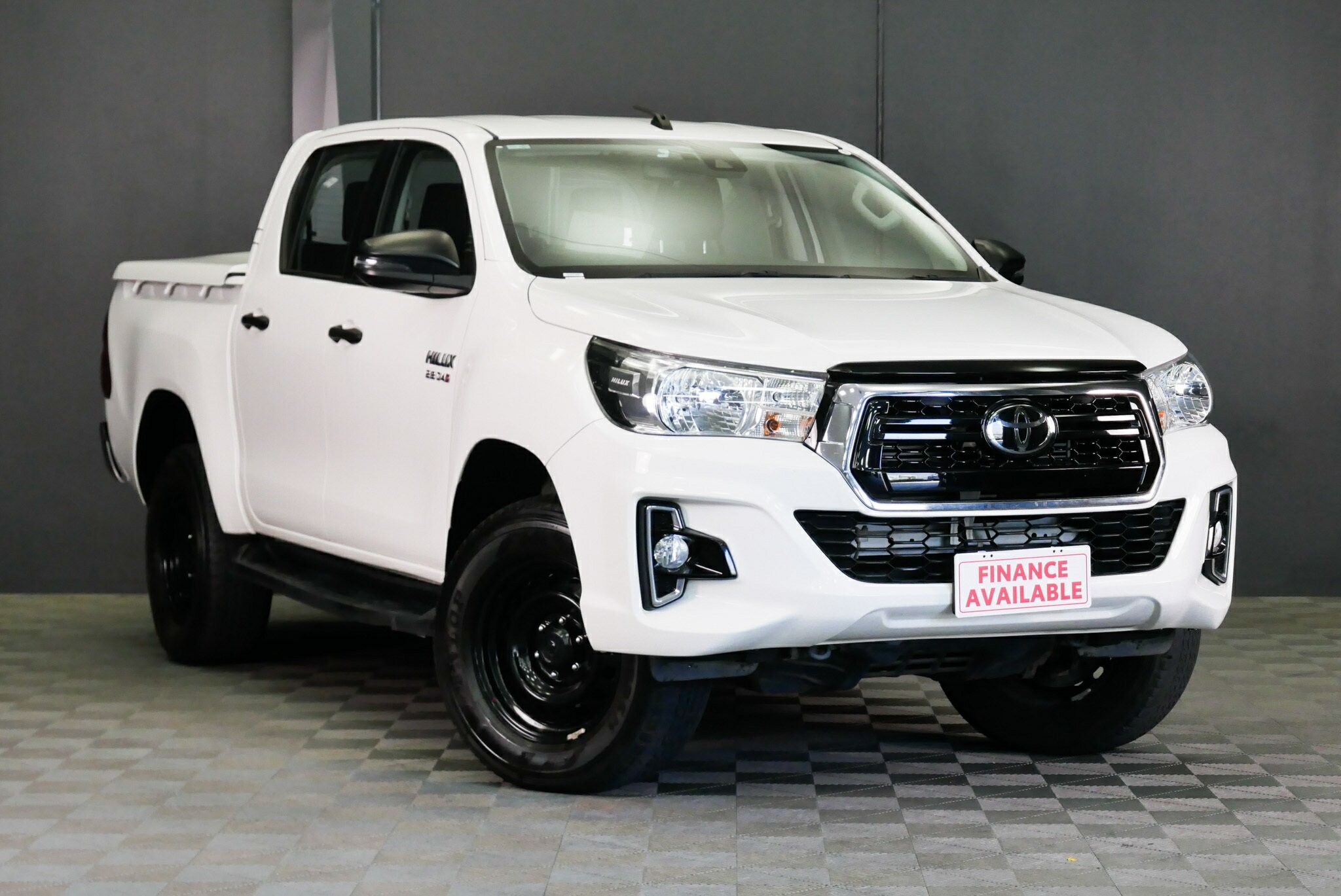 Toyota Hilux image 1