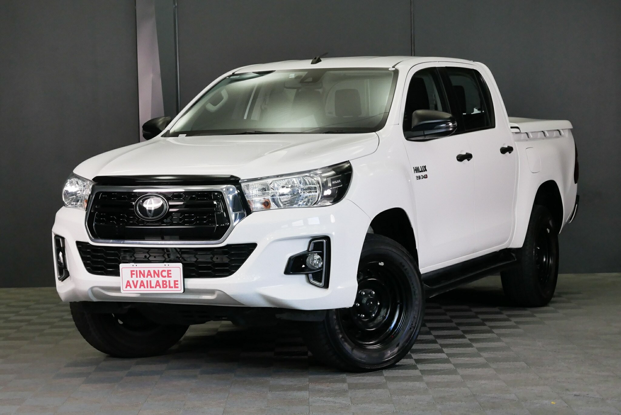 Toyota Hilux image 3