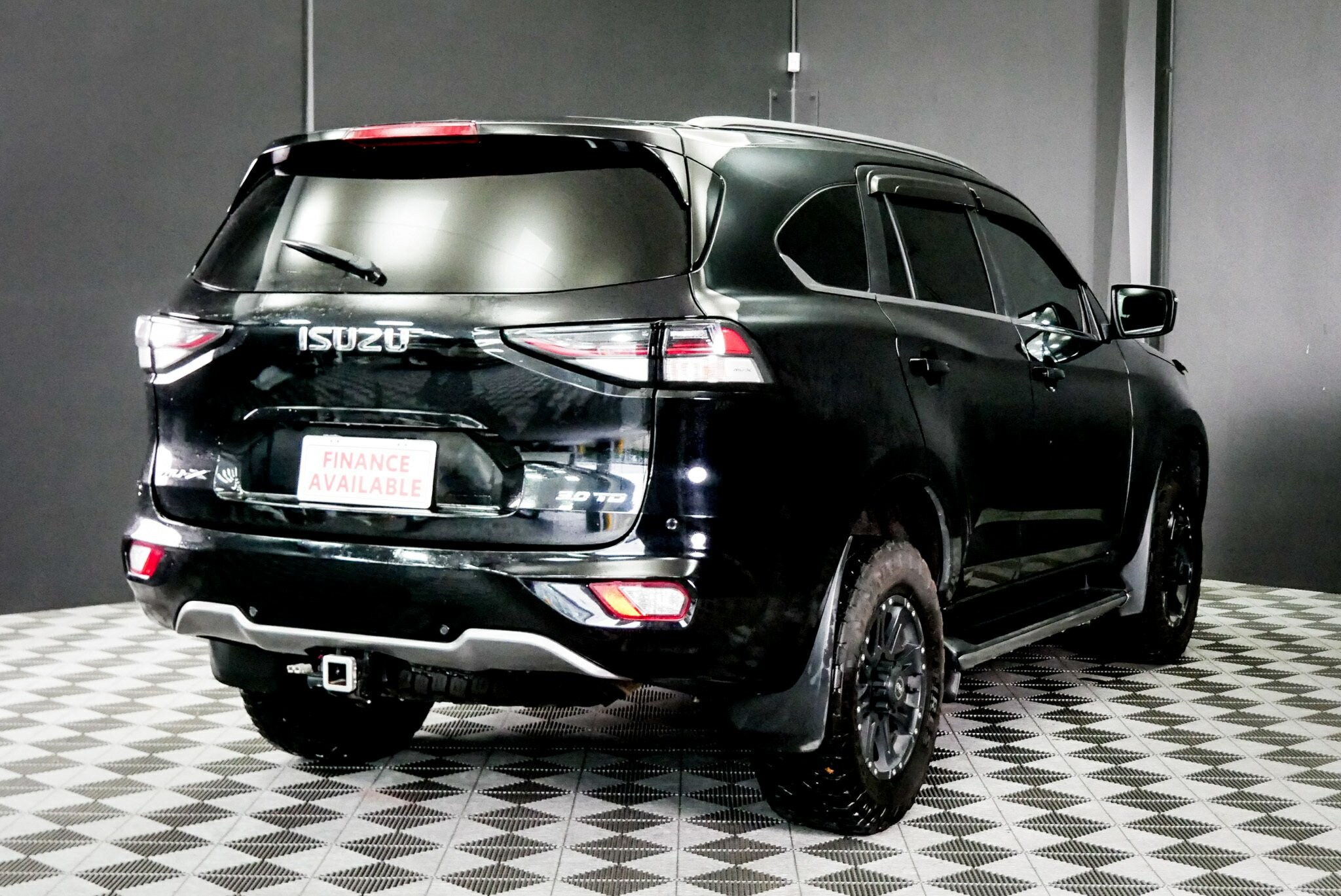 Isuzu Mu-x image 4