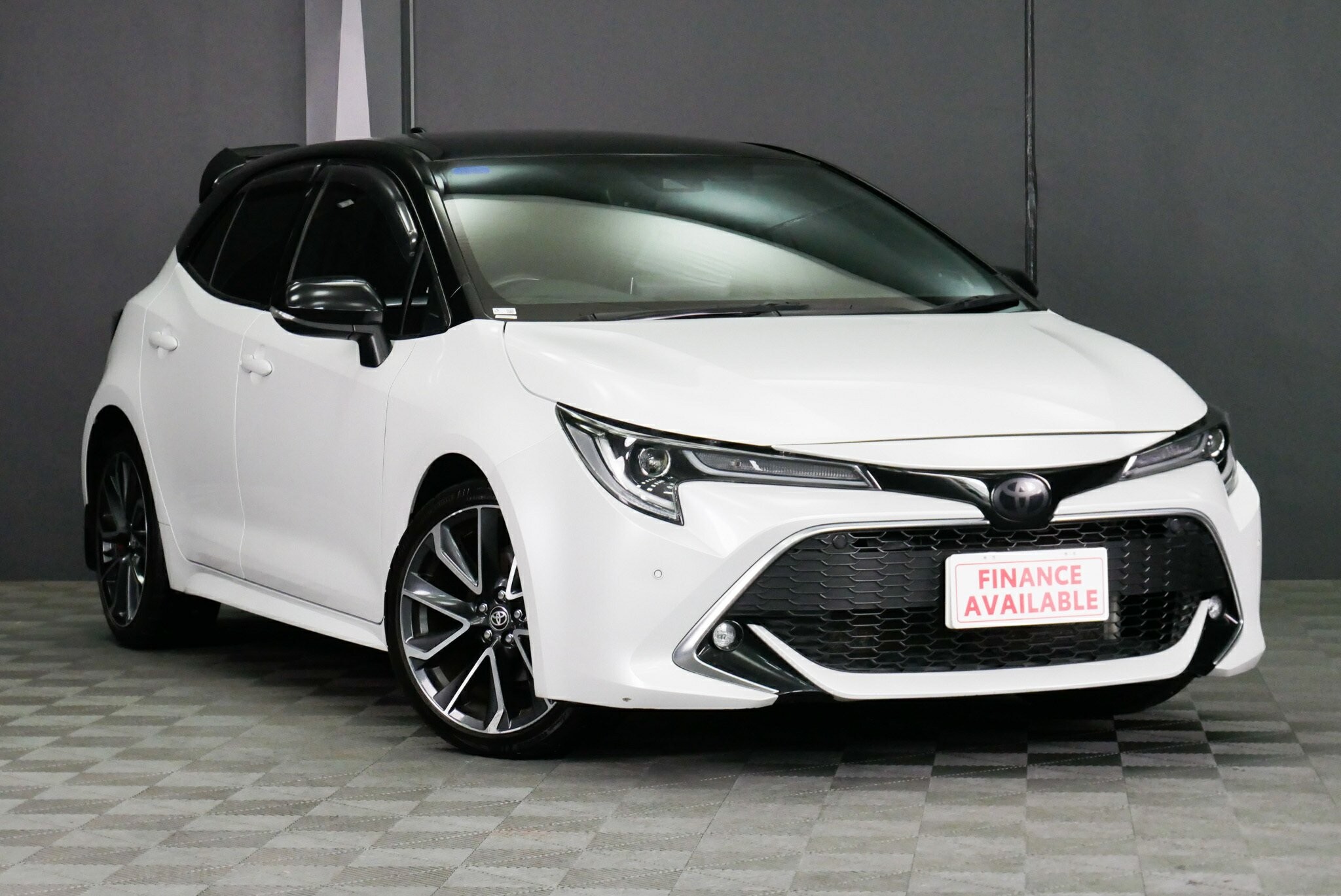 Toyota Corolla image 1