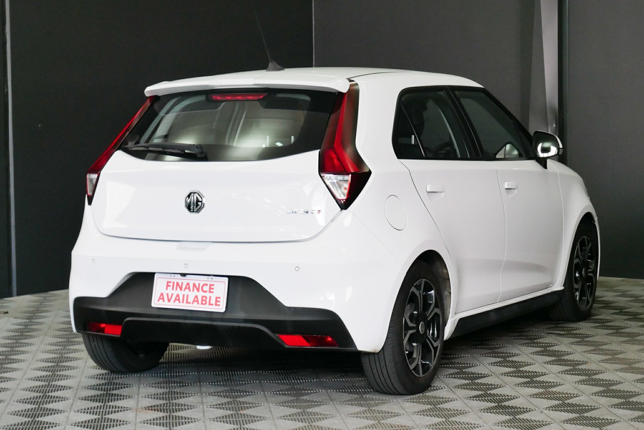 MG Mg3 image 4