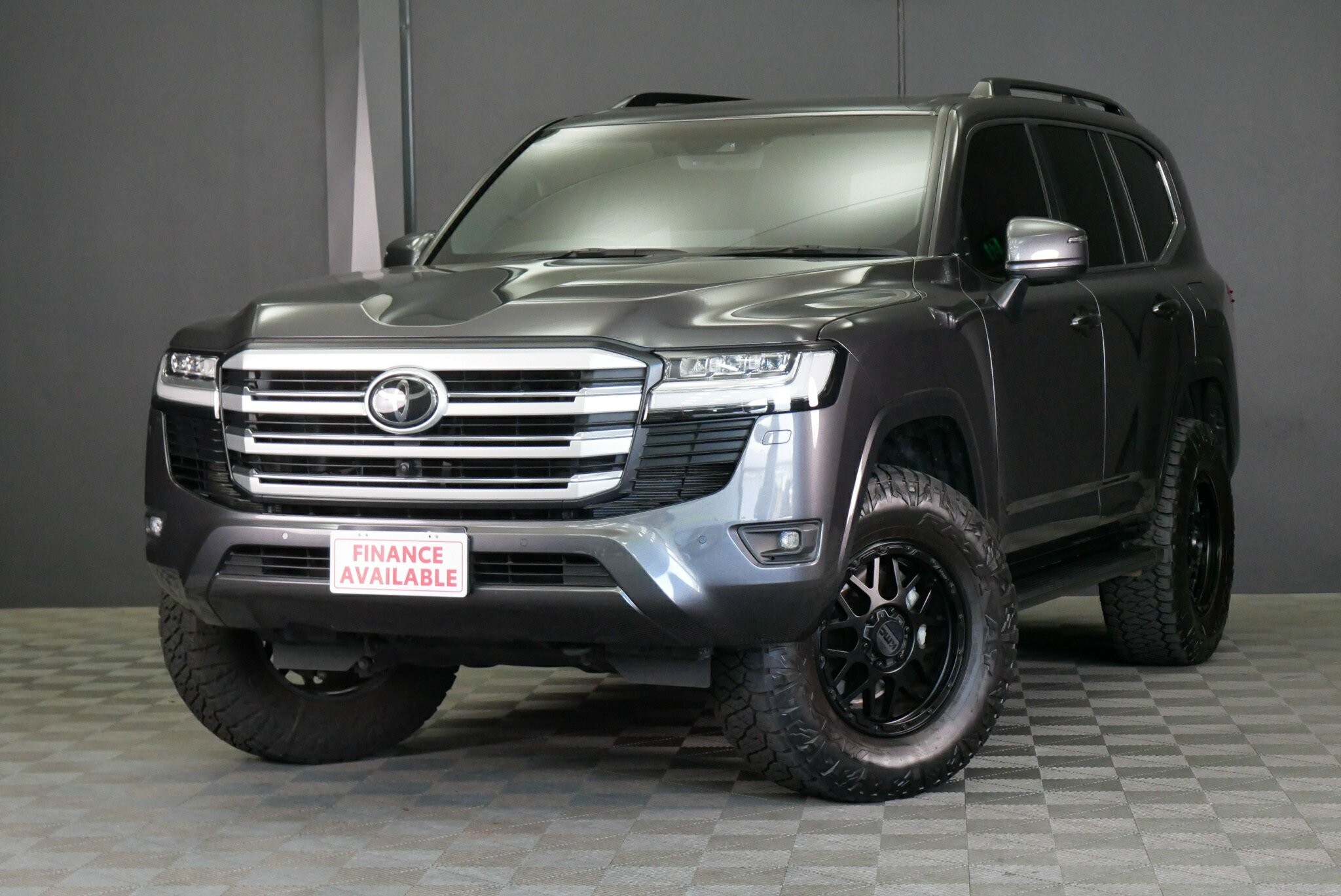 Toyota Landcruiser image 3