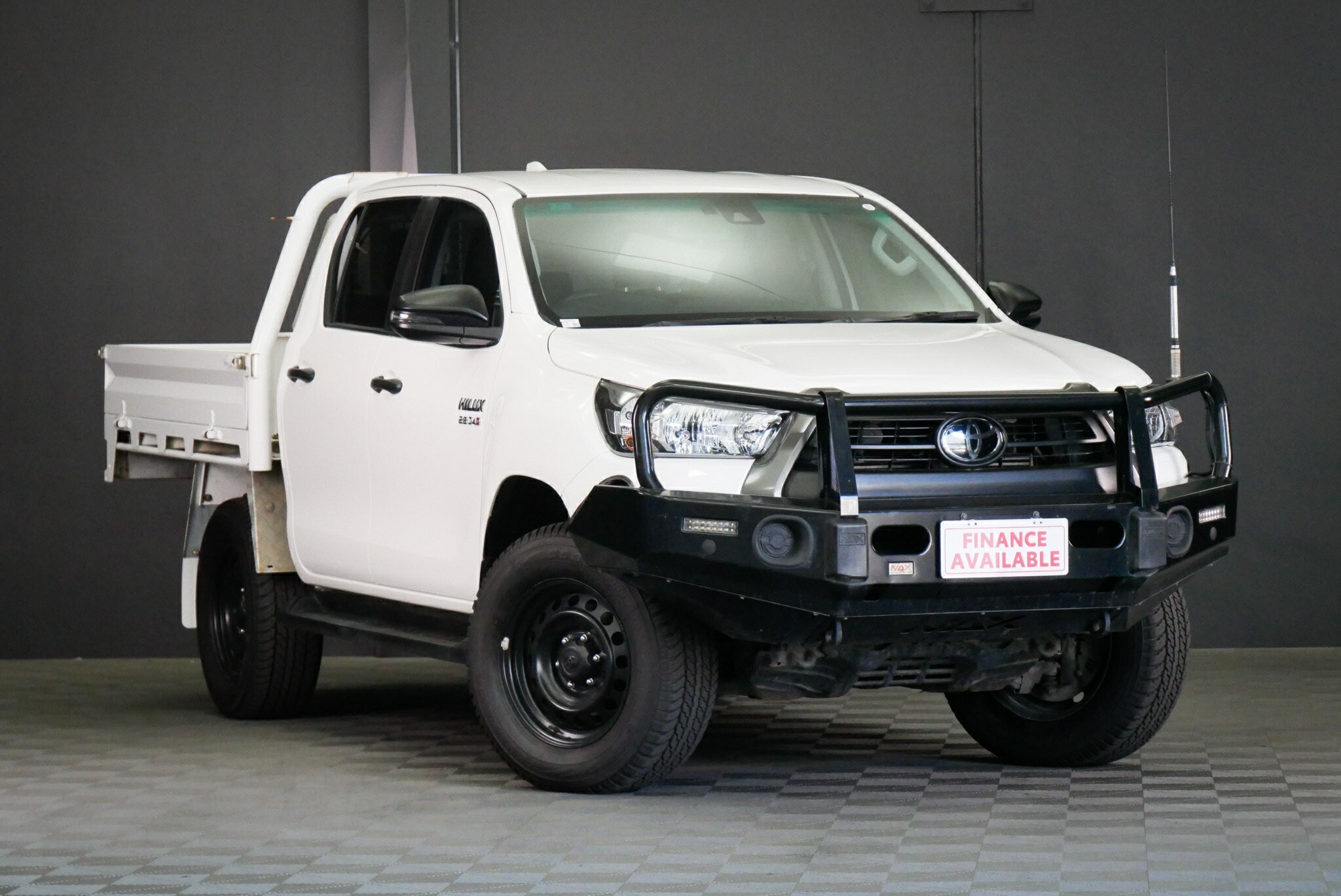 Toyota Hilux image 1