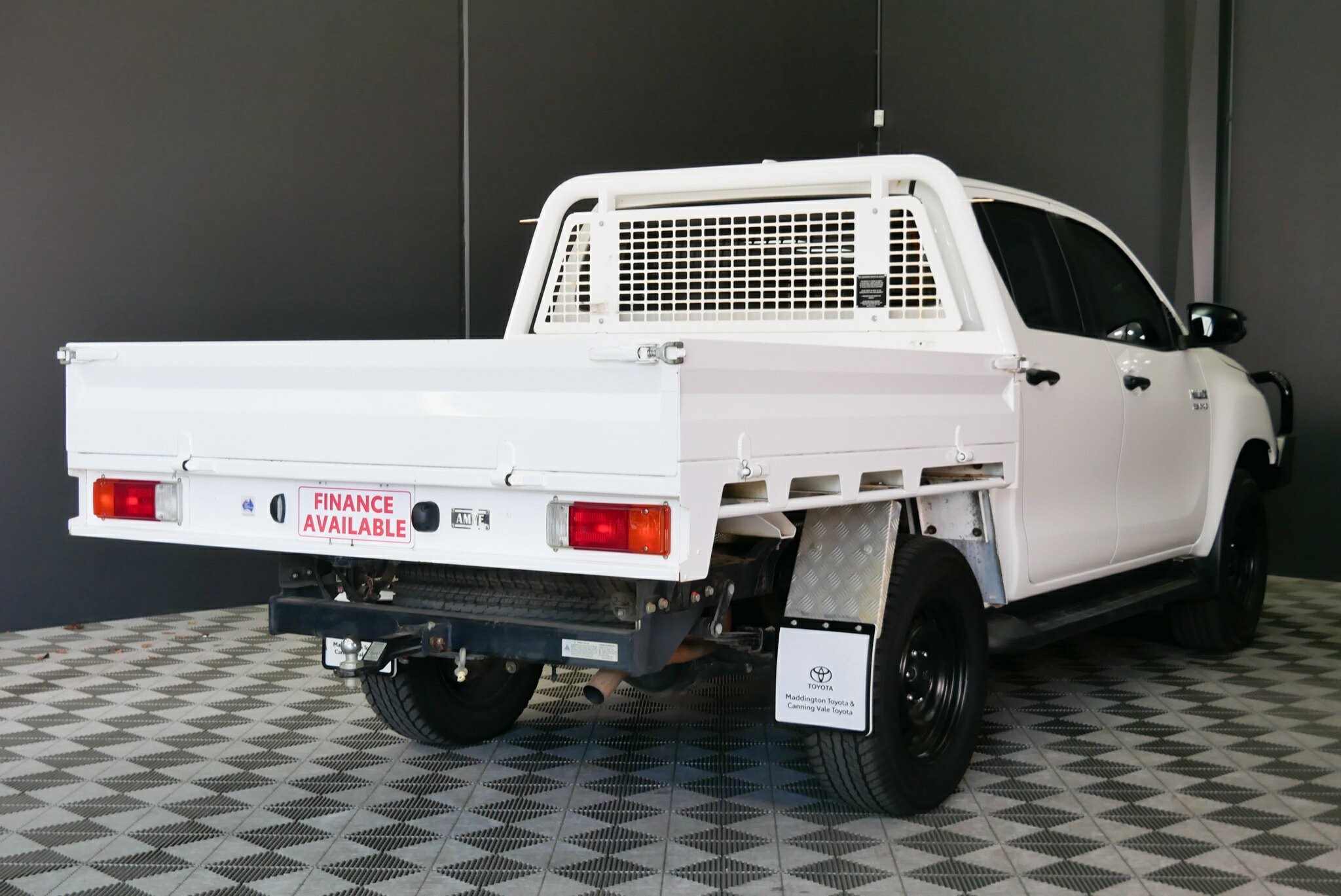 Toyota Hilux image 4