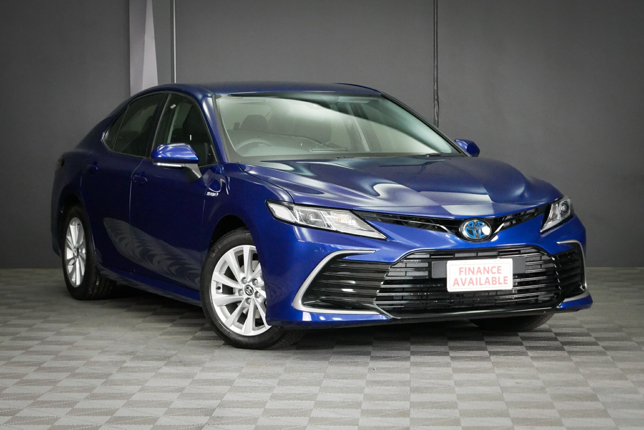 Toyota Camry image 1