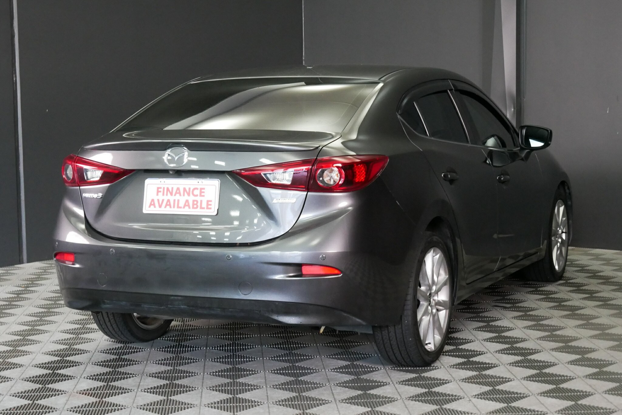 Mazda 3 image 4