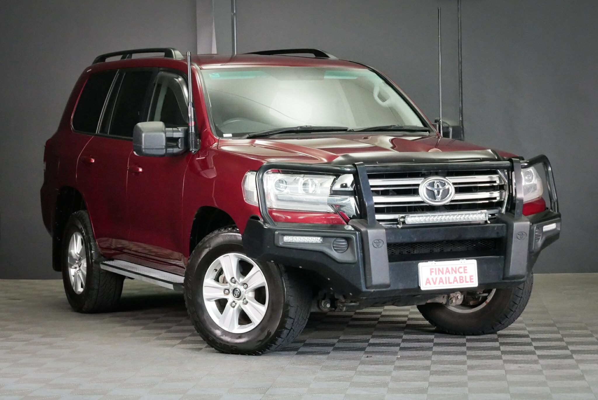 Toyota Landcruiser image 1