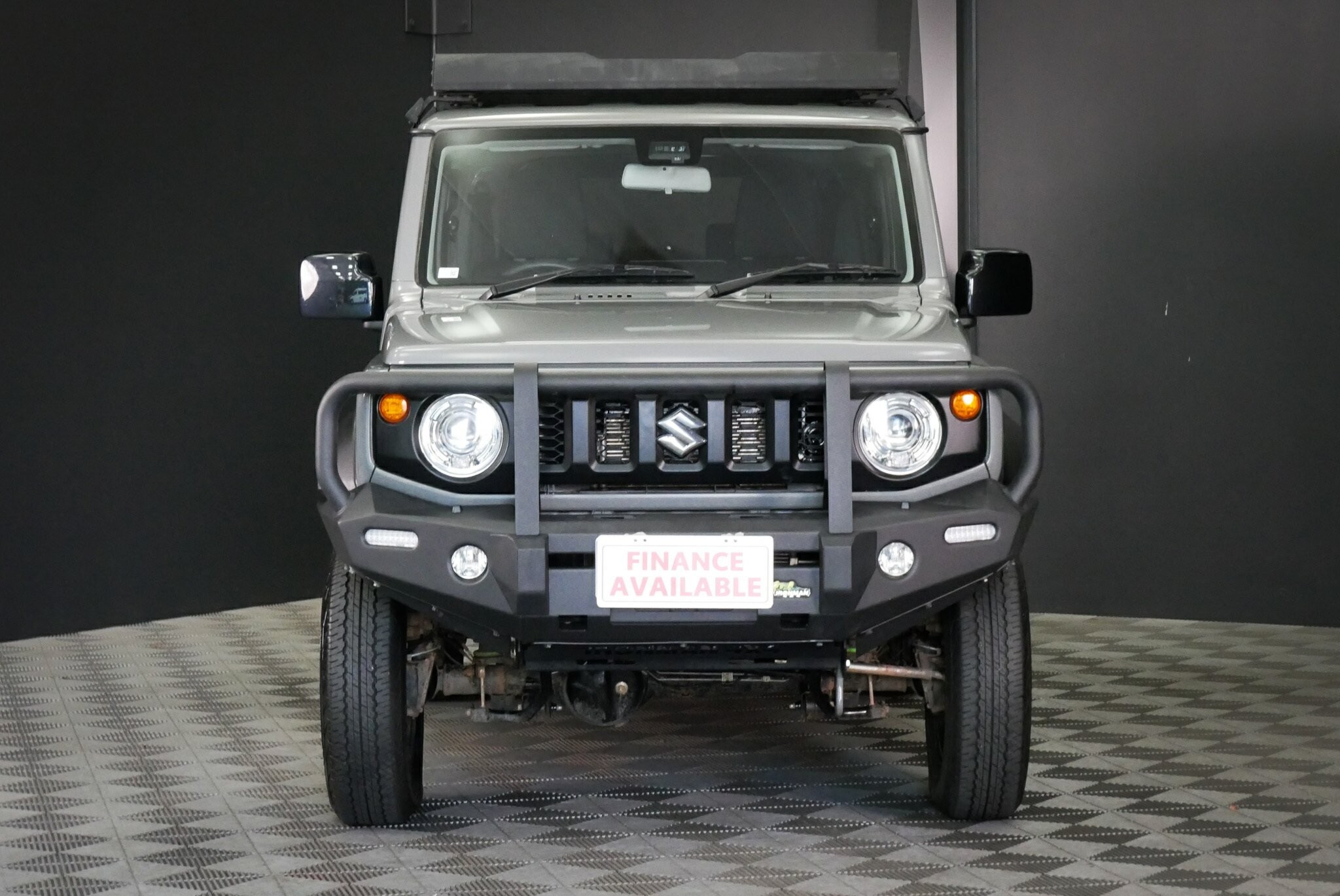 Suzuki Jimny image 2
