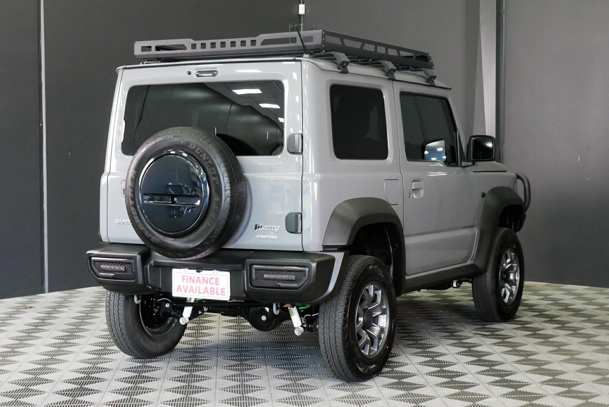 Suzuki Jimny image 4