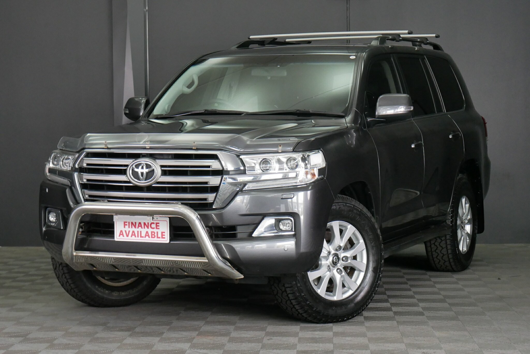 Toyota Landcruiser image 3