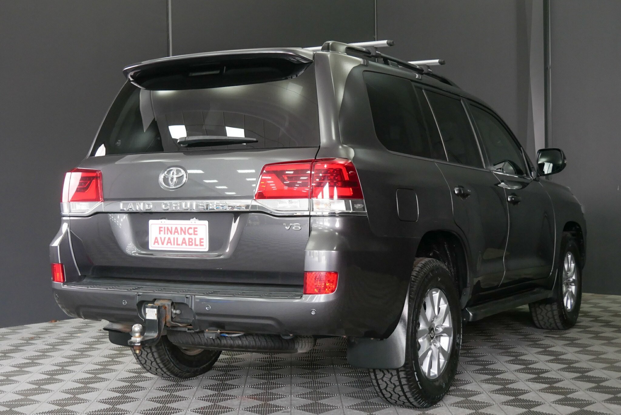 Toyota Landcruiser image 4