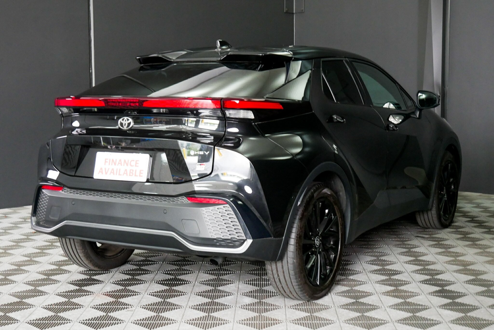 Toyota C-hr image 4